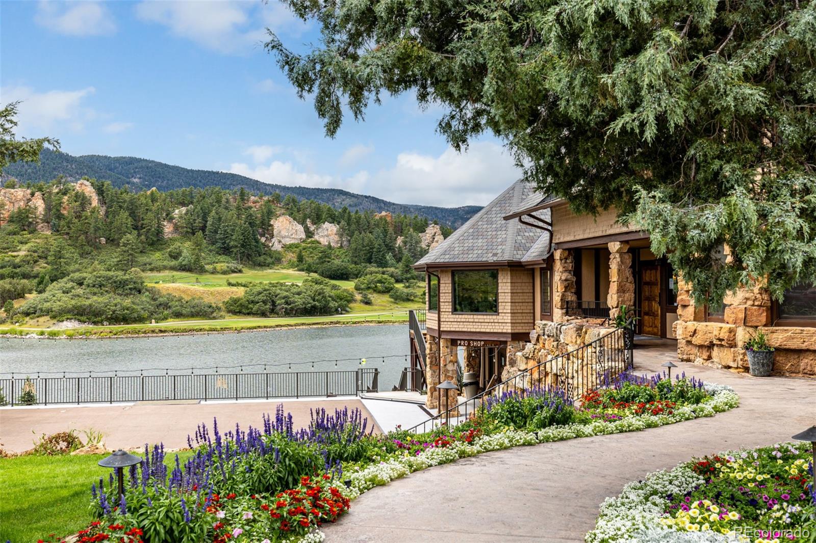 8160 Bannock Drive Larkspur CO 80118