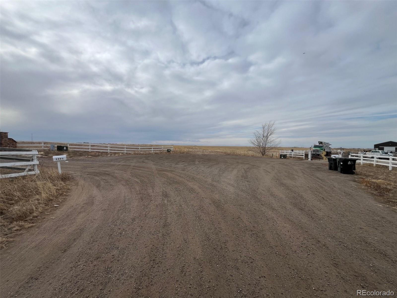 1231 N County Road 125 Bennett CO 80102