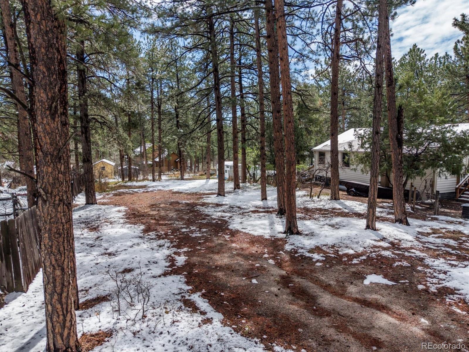 9231 Curtis Road Larkspur CO 80118