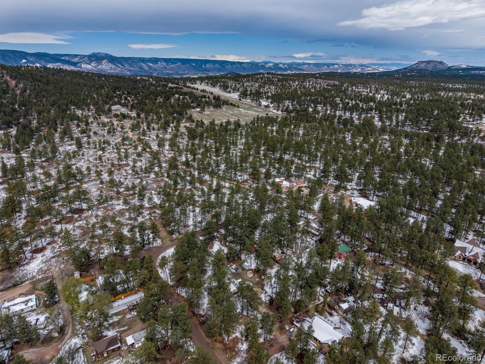 9231 Curtis Road Larkspur CO 80118