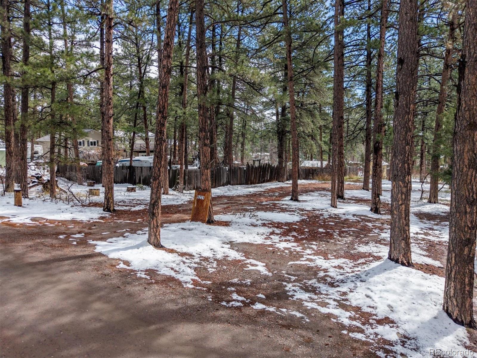 9231 Curtis Road Larkspur CO 80118