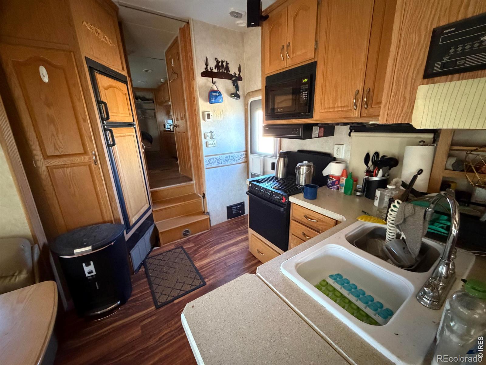 28 Agate Court Bellvue CO 80512