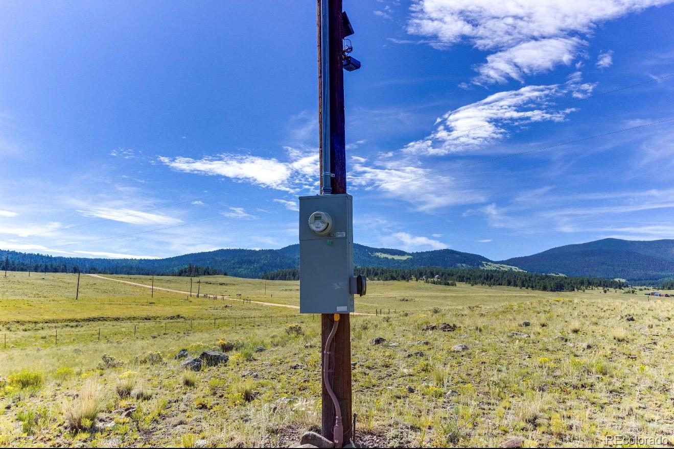 281 Cr-98 Florissant CO 80816