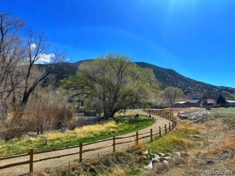 111 Southside Loop Salida CO 81201