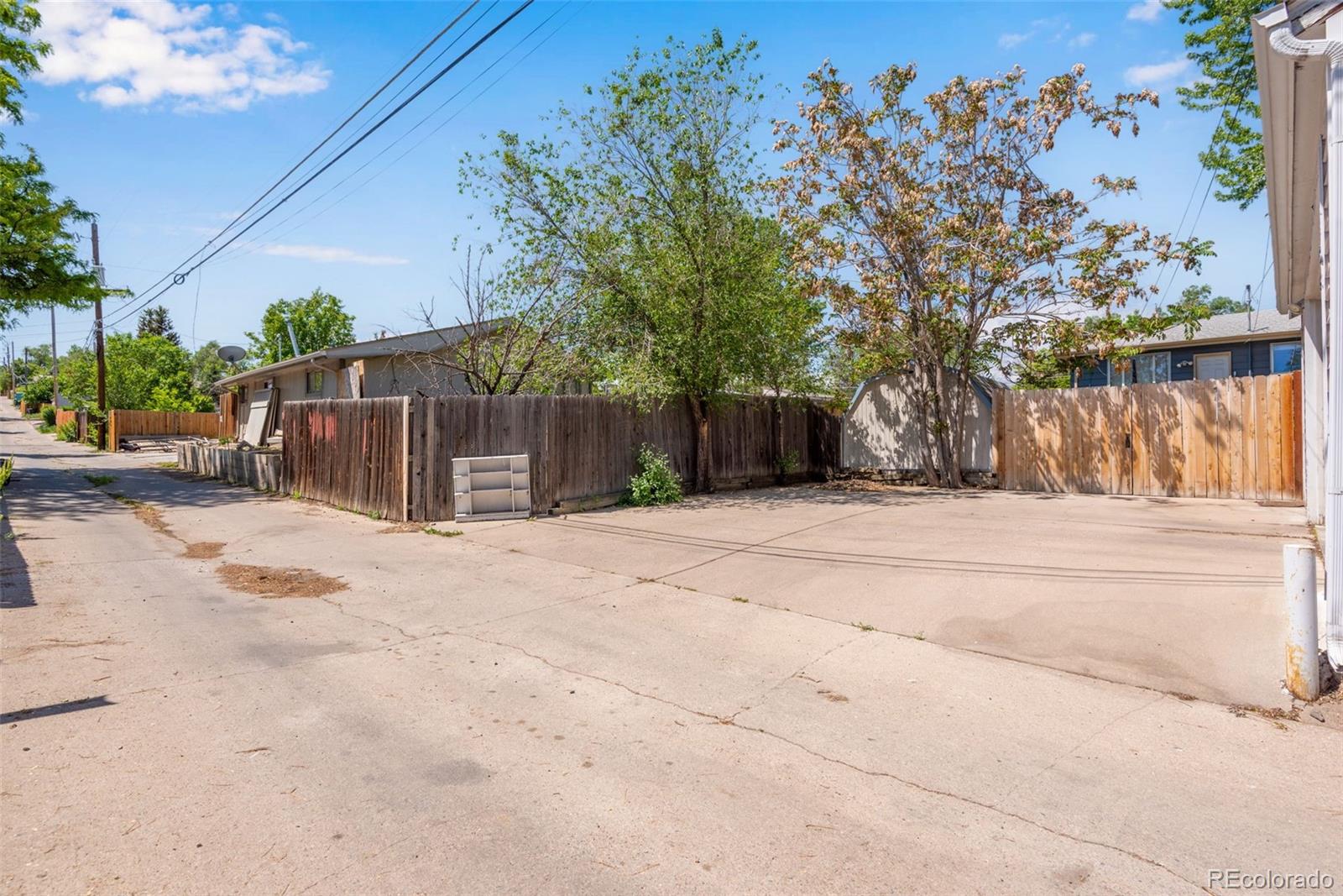 934 Linley Court Denver CO 80204