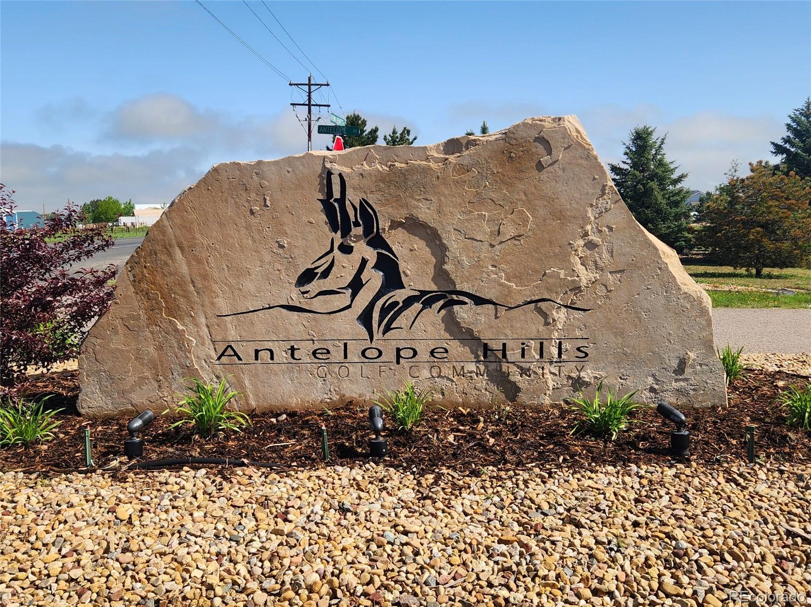 885 Antelope Drive E Bennett CO 80102
