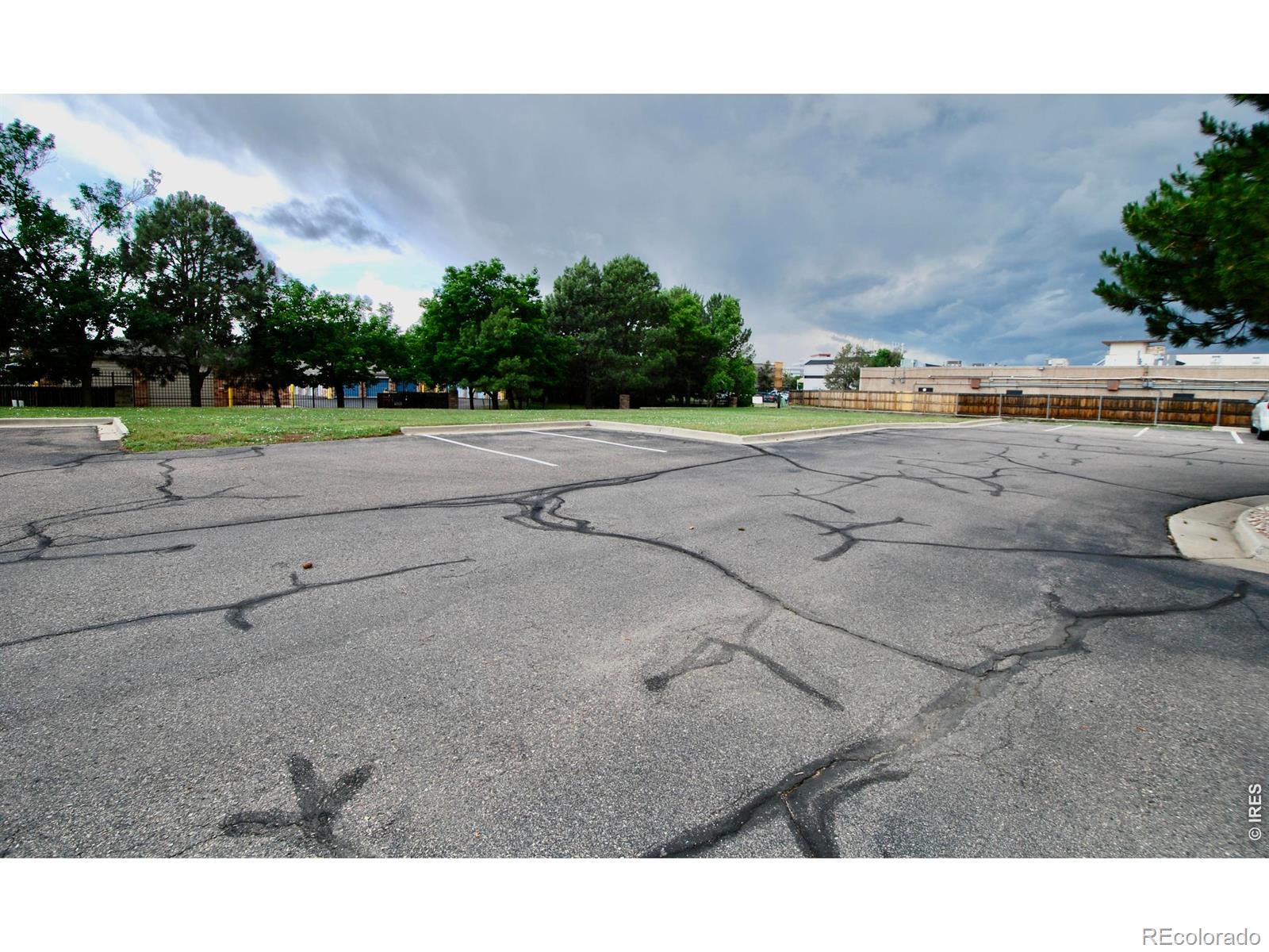 2225 S Iola Street Aurora CO 80014