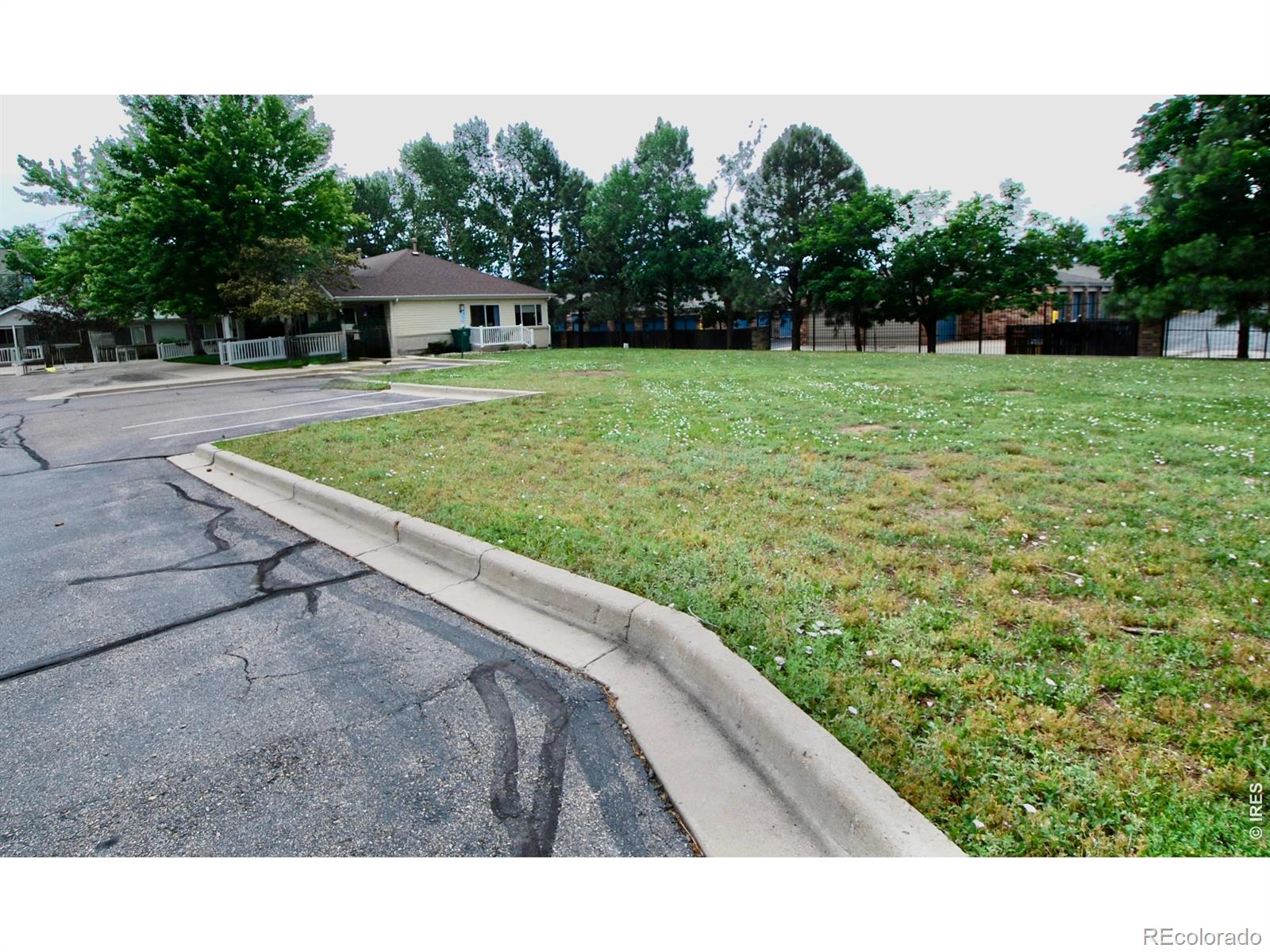 2225 S Iola Street Aurora CO 80014