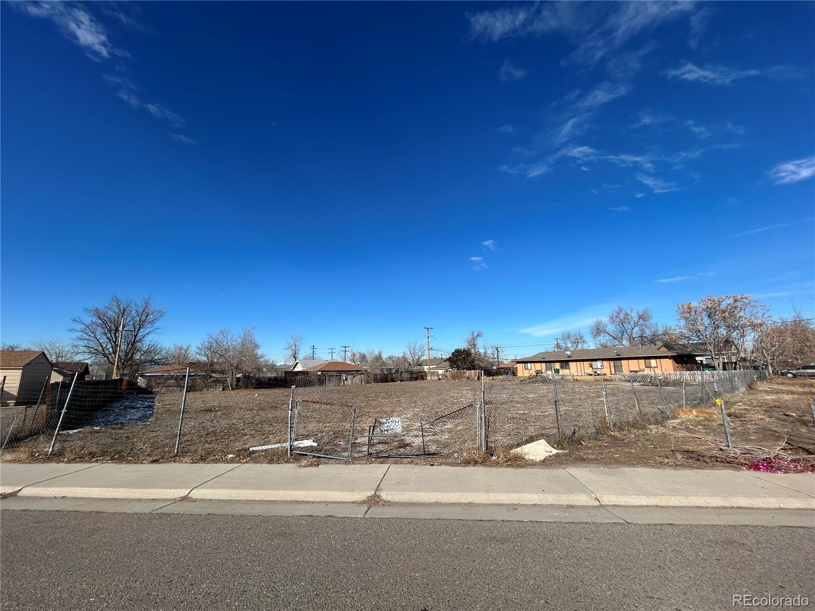 7301 Leyden Street Commerce City CO 80022