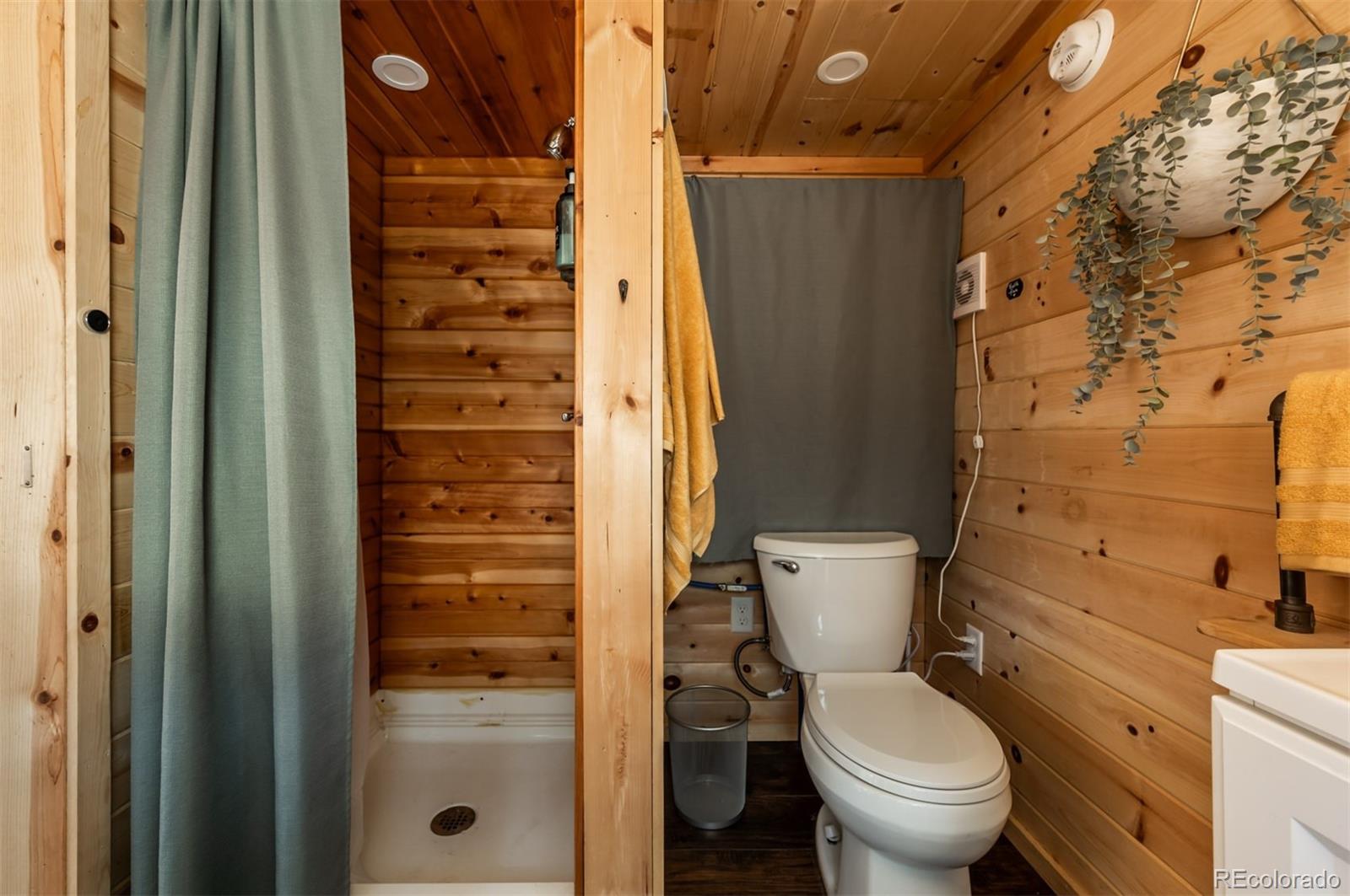 19253 E Highway 24 Woodland Park CO 80863