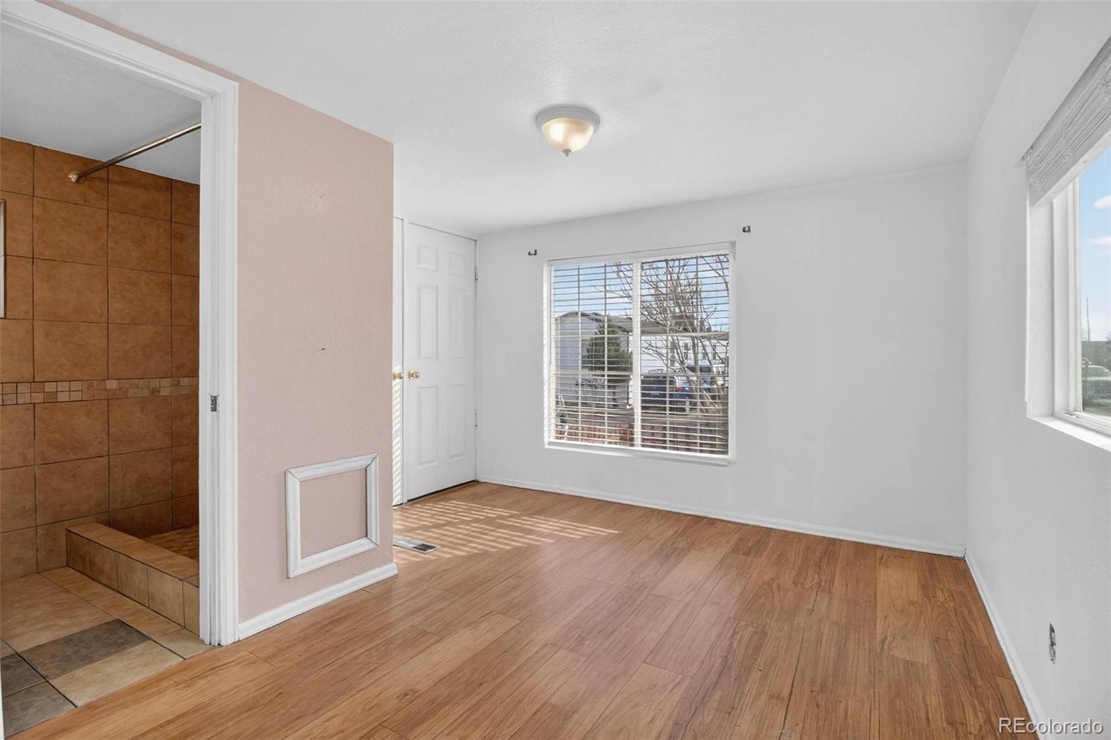 4903 E 96th Place Denver CO 80229