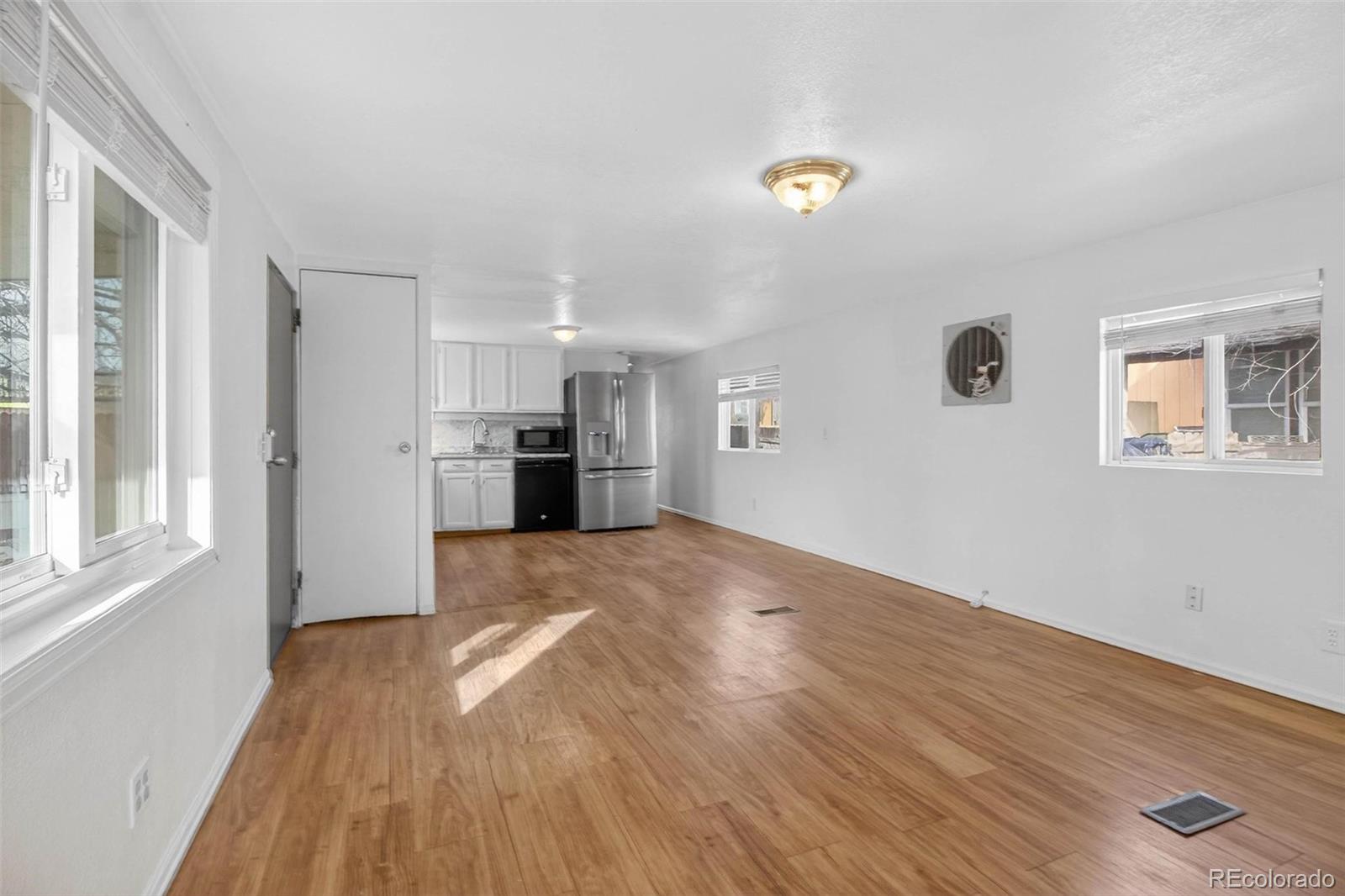 4903 E 96th Place Denver CO 80229