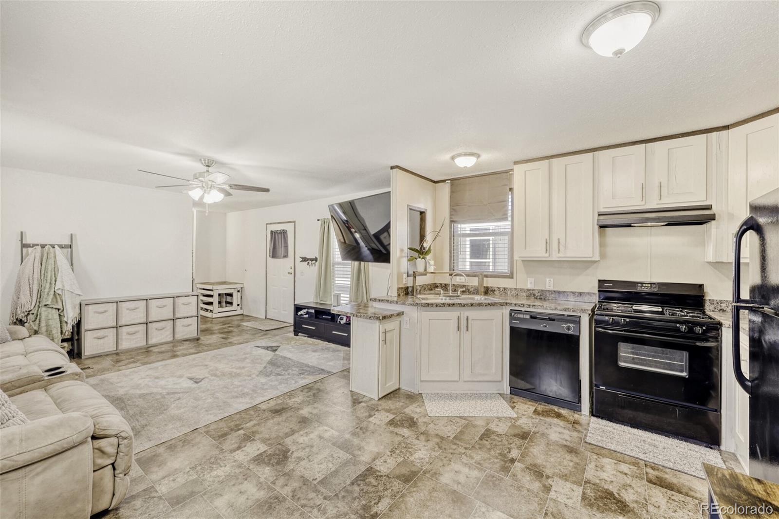 211 B Street Evans CO 80620