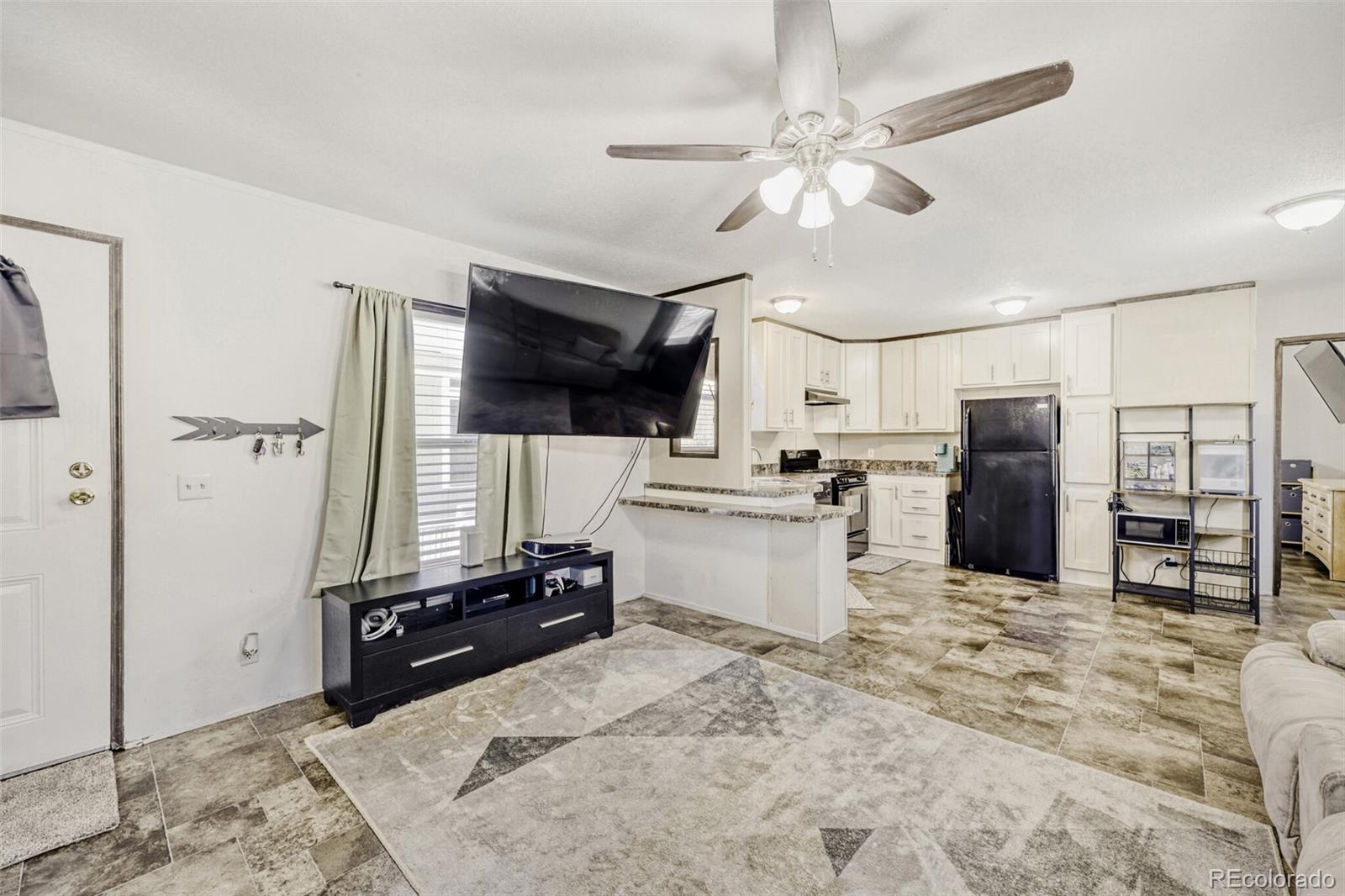 211 B Street Evans CO 80620