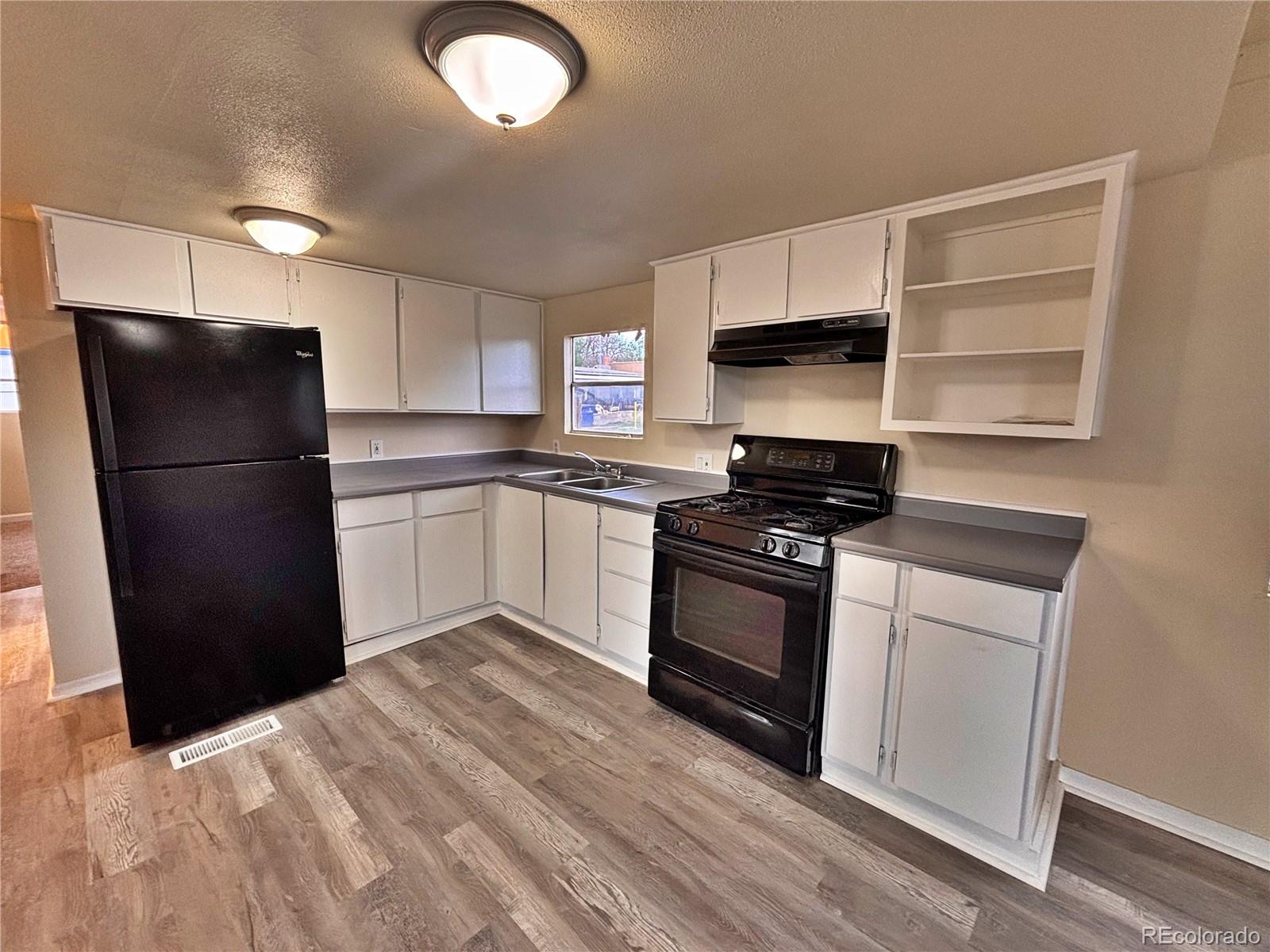 220 Mount View Lane Colorado Springs CO 80907