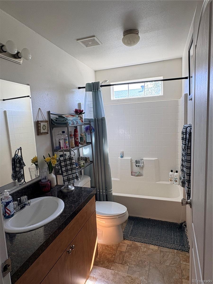 4605 Ashwood Street Longmont CO 80504