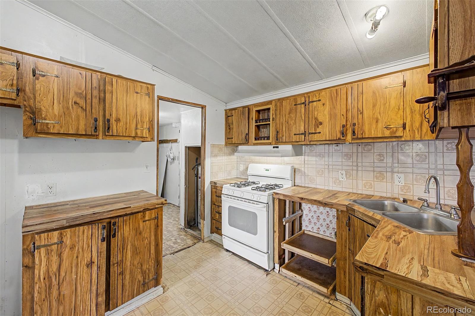 75 N Curtis Road Colorado Springs CO 80930