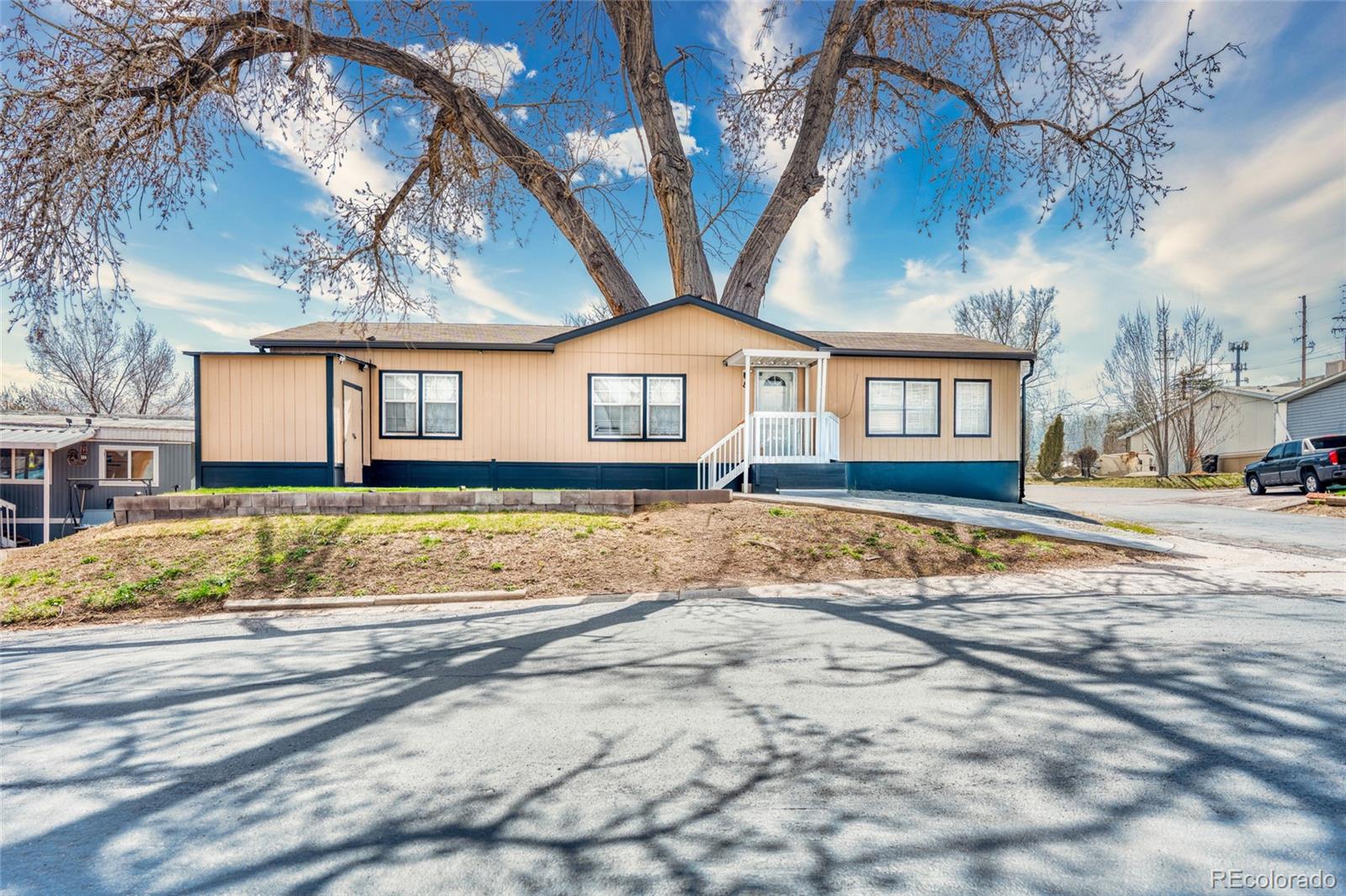 9400 El Court Denver CO 80260