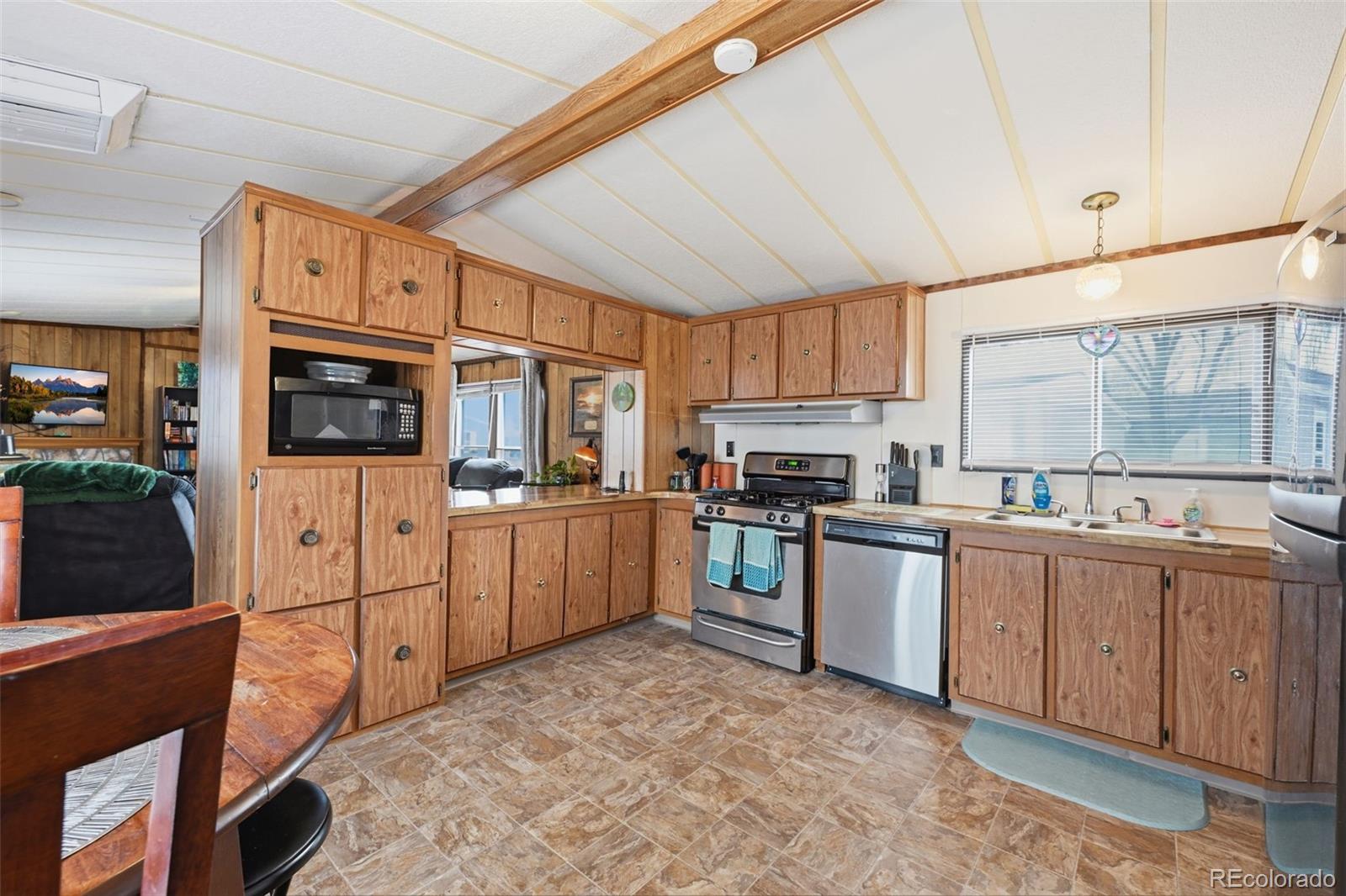 1095 Western Drive Colorado Springs CO 80915