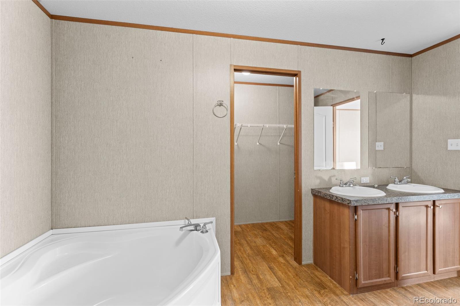 1095 Western Colorado Springs CO 80915