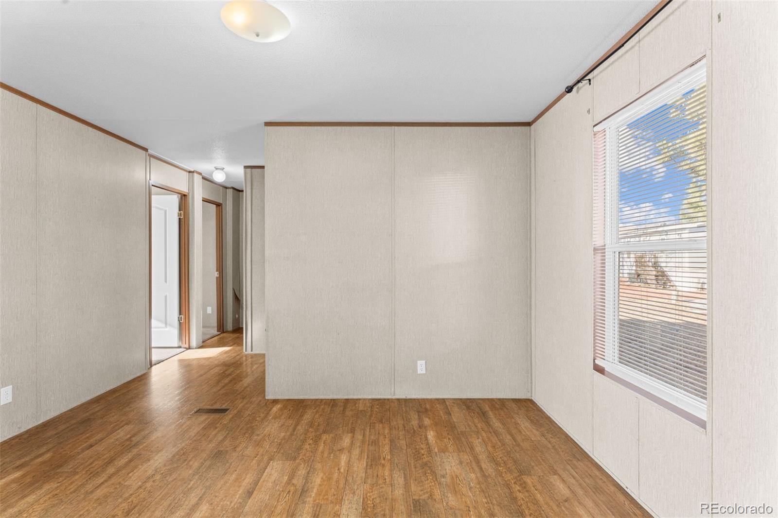 1095 Western Colorado Springs CO 80915