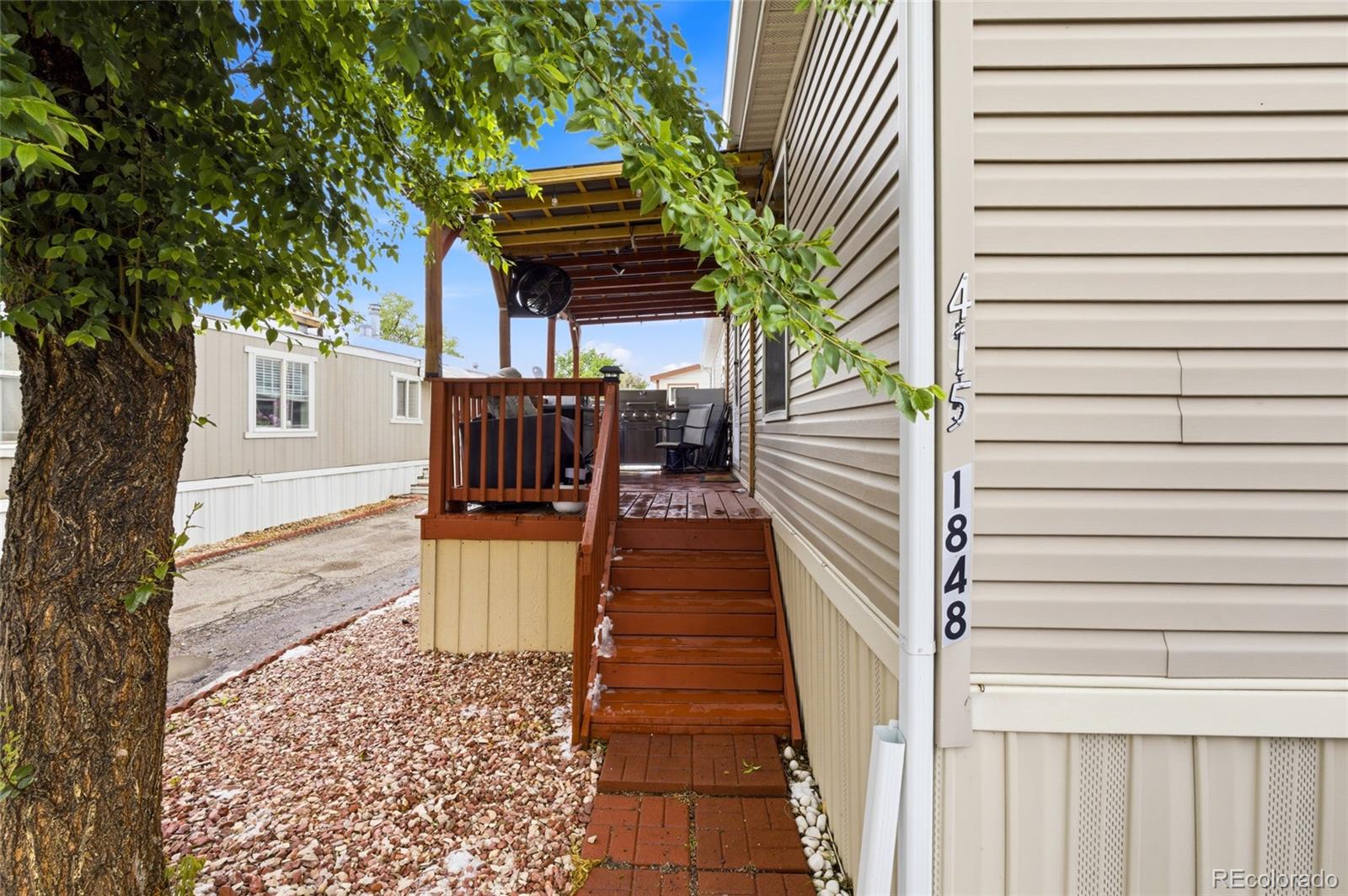 1848 Pitkin Aurora CO 80011