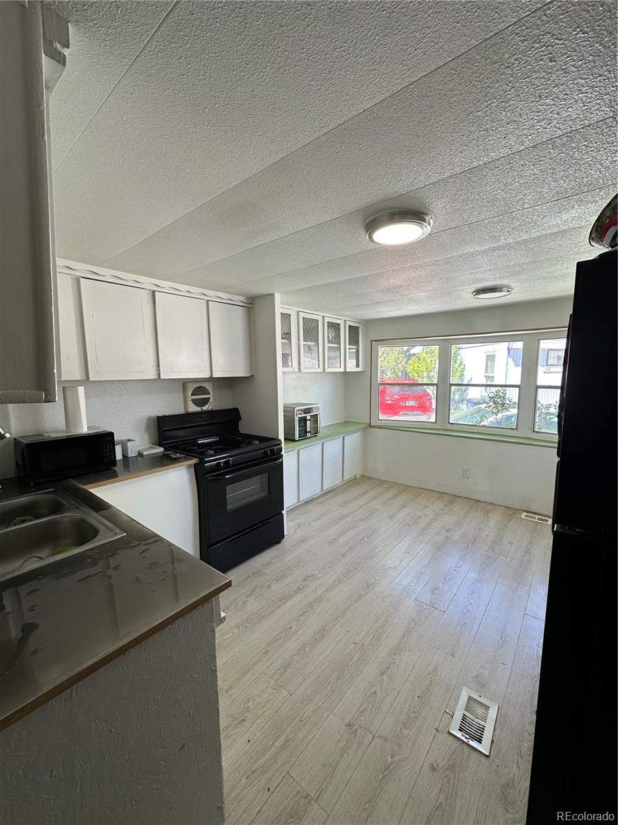 220 Mount View Lane Colorado Springs CO 80907