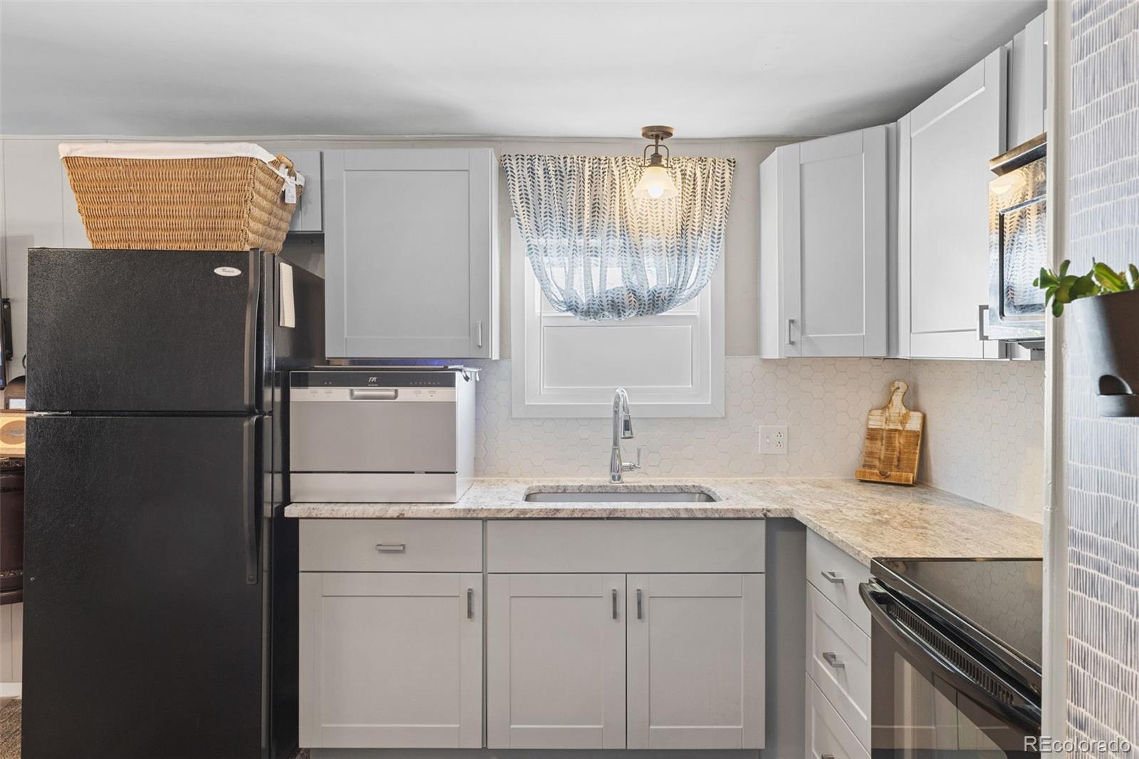 262 Marble Circle Golden CO 80401