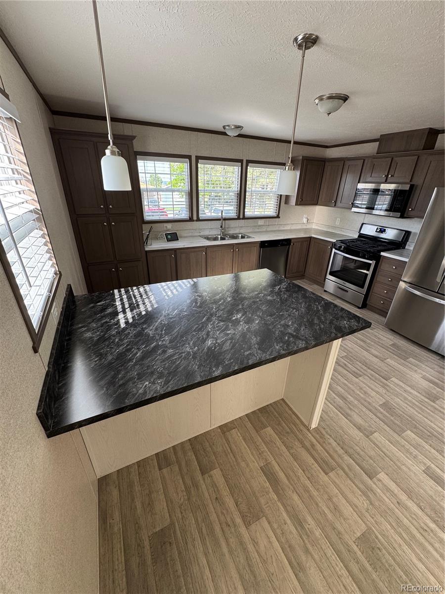 4211 E 100th Avenue Thornton CO 80229
