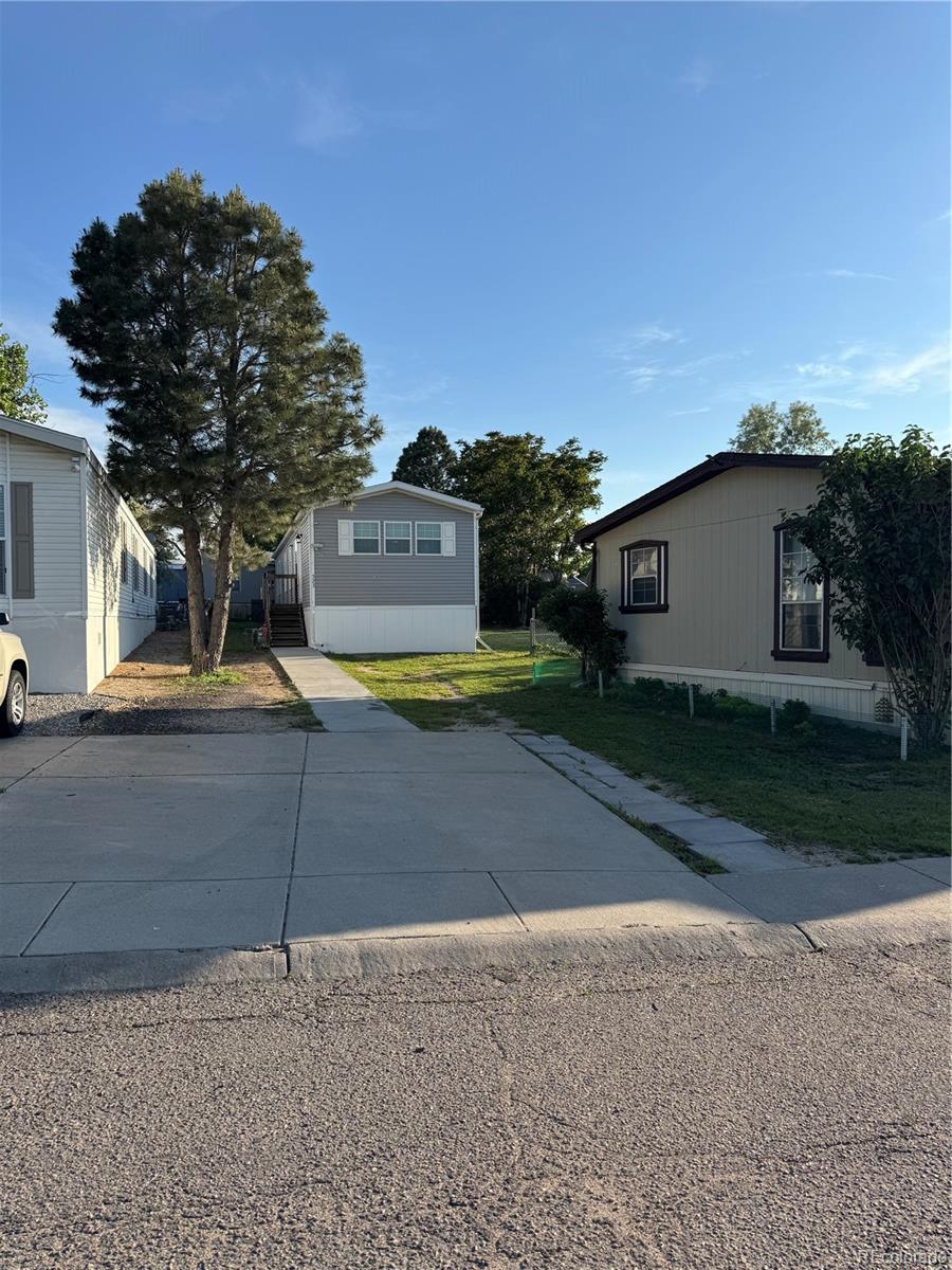 4211 E 100th Avenue Thornton CO 80229