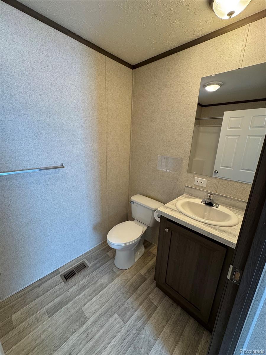 4211 E 100th Avenue Thornton CO 80229