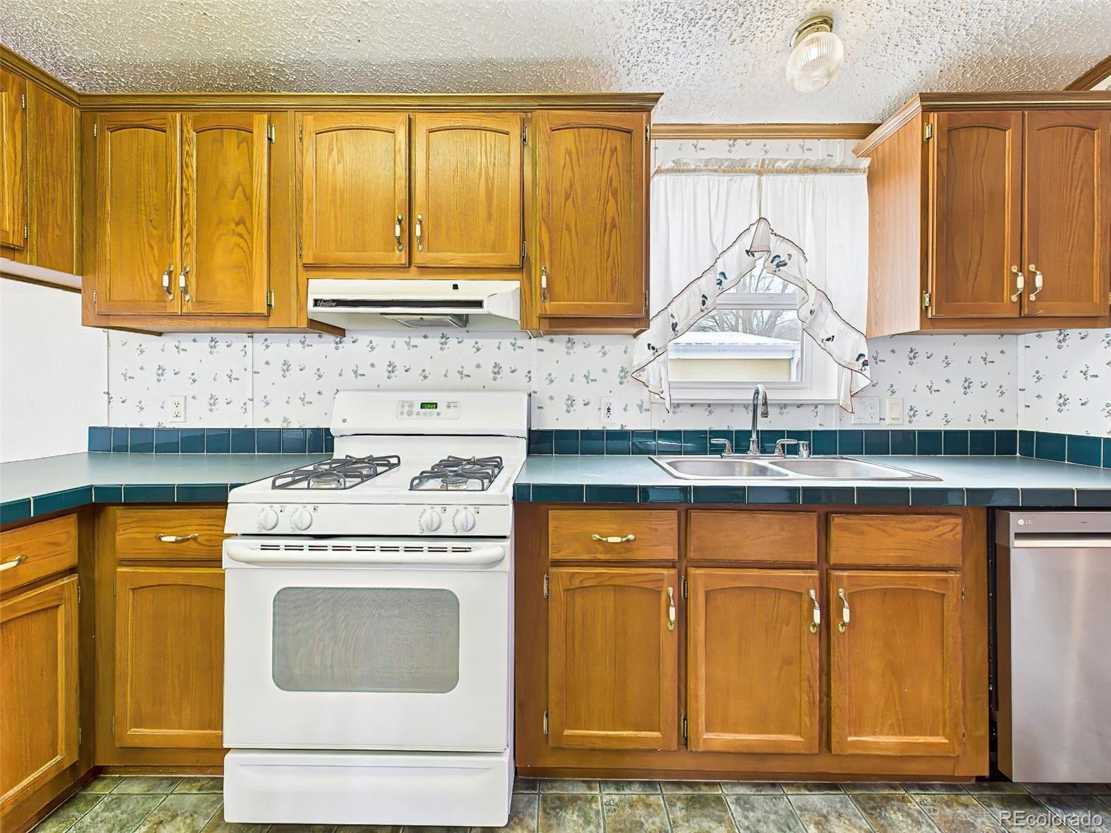 1095 Western D229 Drive Colorado Springs CO 80915