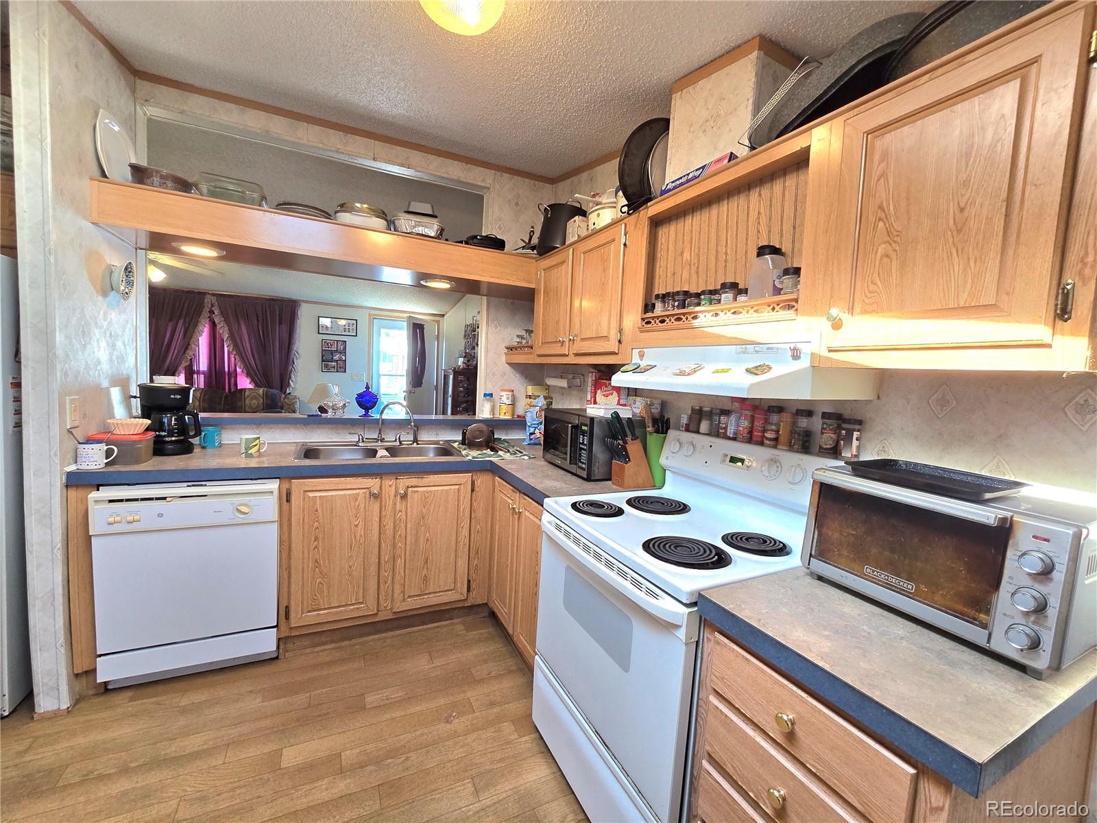 5250 W 53 Avenue Arvada CO 80002
