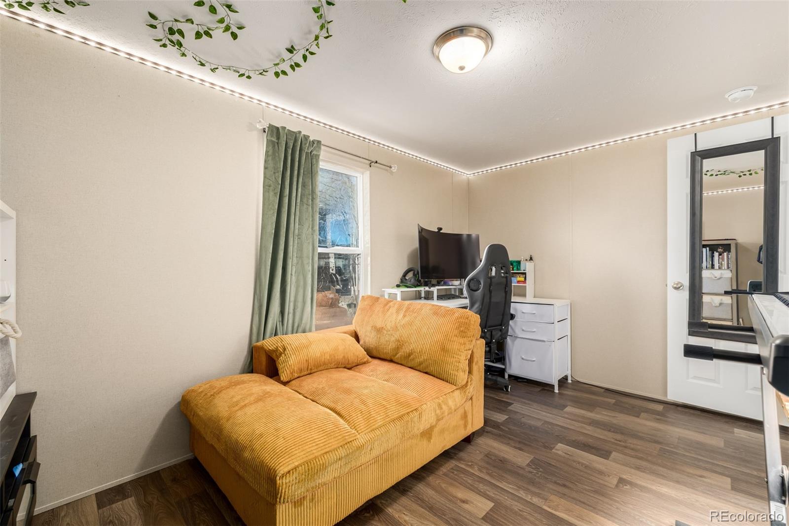 10 9th Avenue Longmont CO 80501
