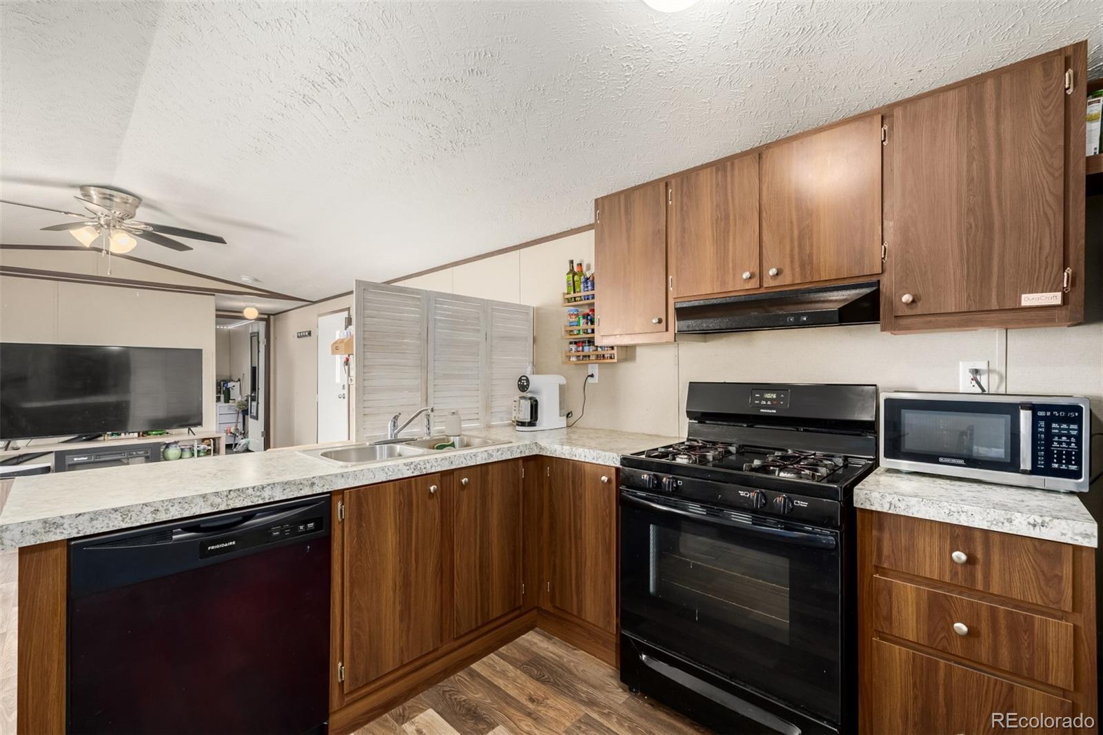 10 9th Avenue Longmont CO 80501