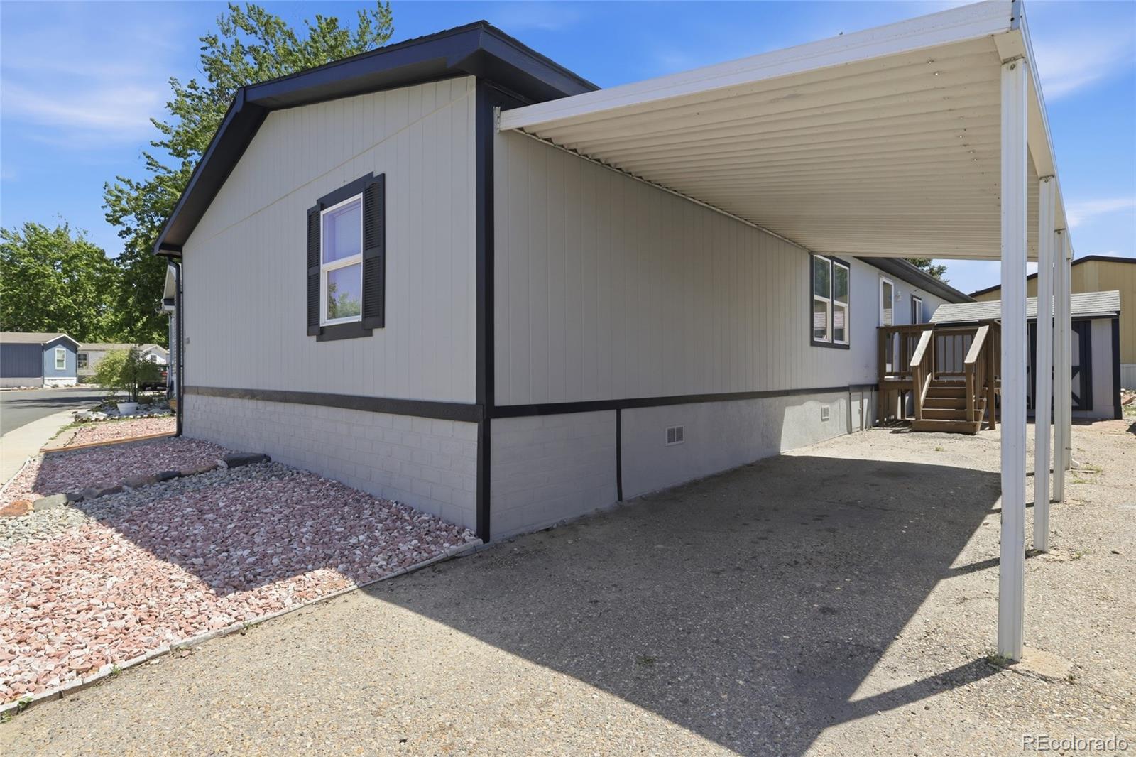 1816 Pagosa Way Aurora CO 80011