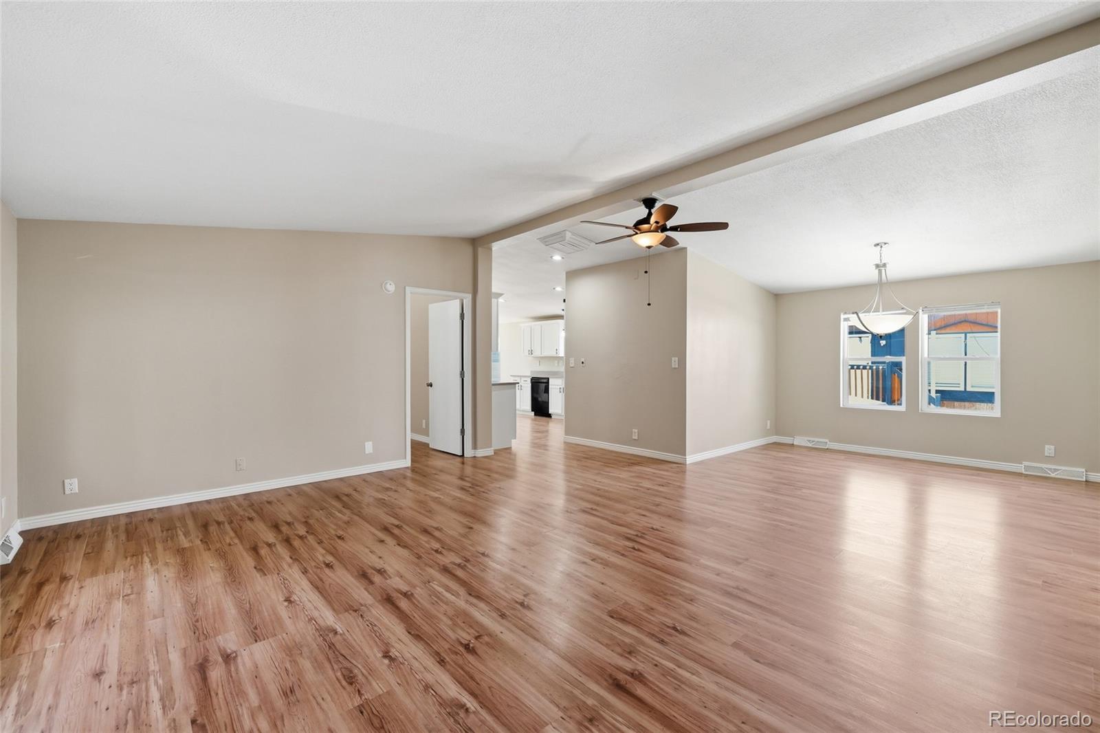 1816 Pagosa Way Aurora CO 80011