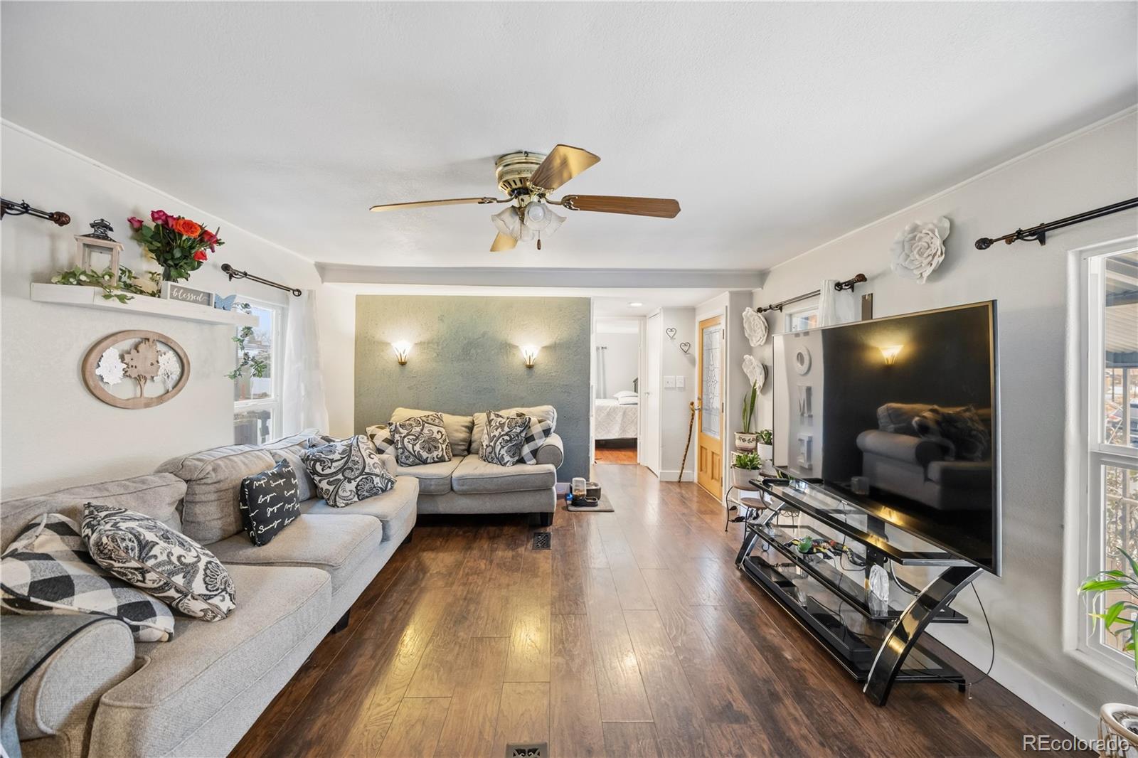 2900 Cascade Drive Denver CO 80260