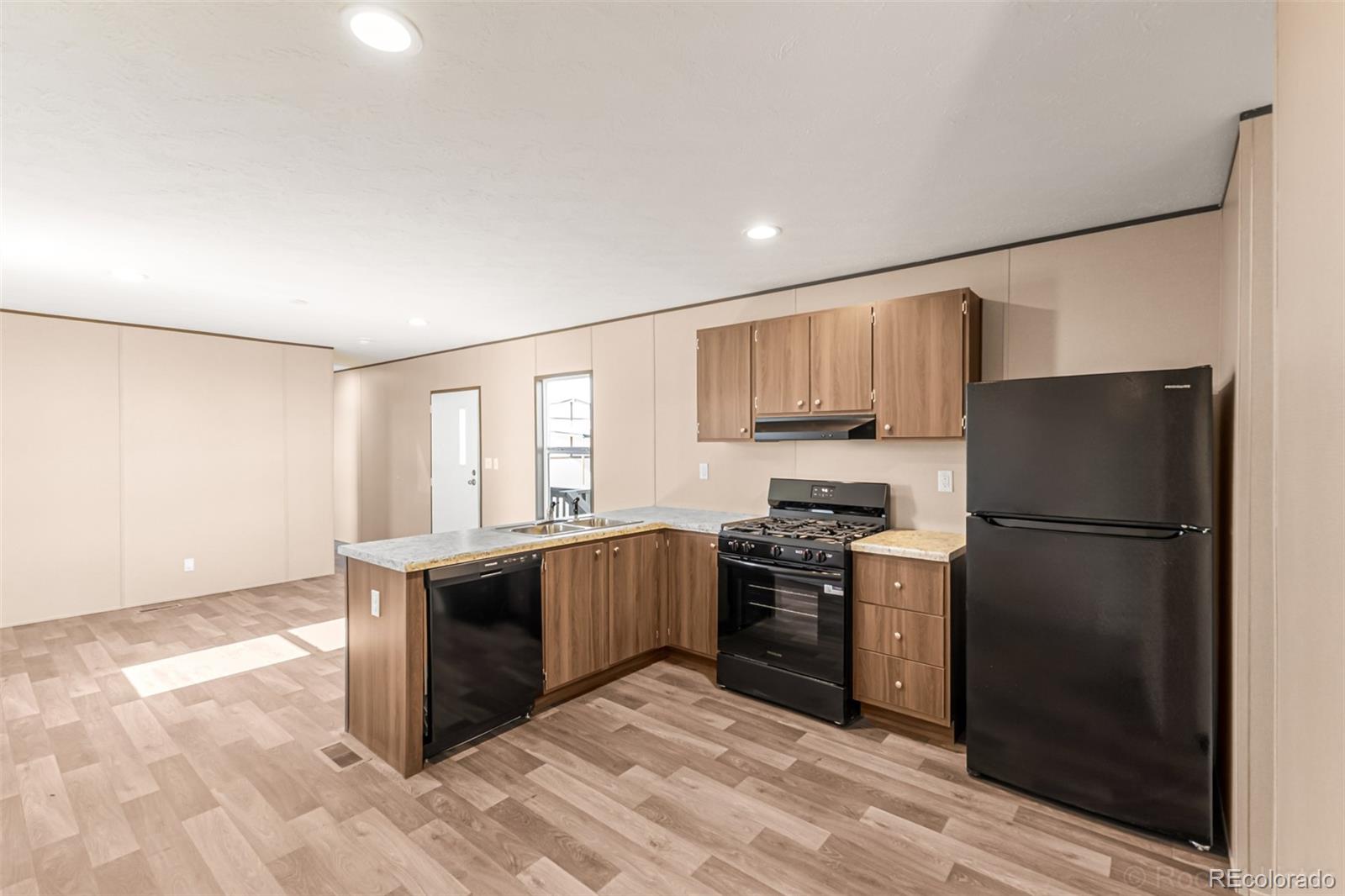 75 N Curtis Road Colorado Springs CO 80930