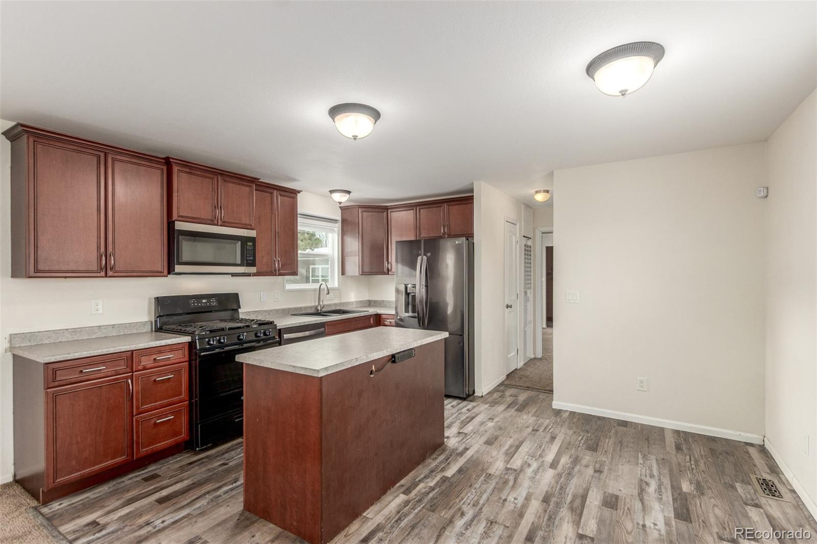 1095 Western Drive Colorado Springs CO 80915