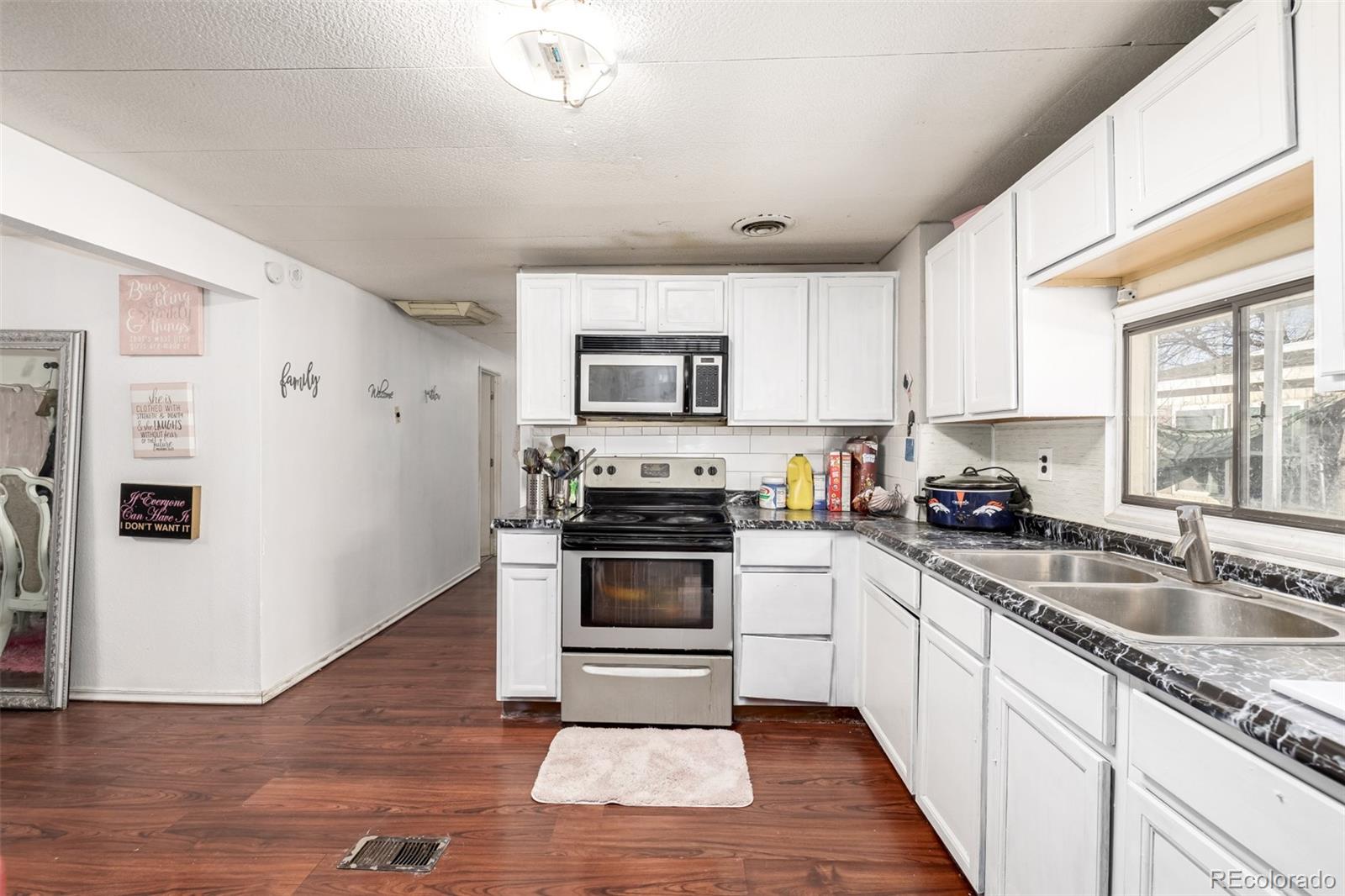 1809 Crystal Street Aurora CO 80011