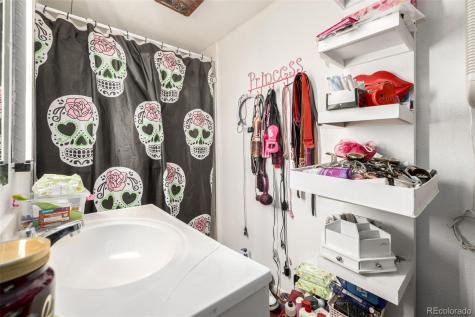 1809 Crystal Street Aurora CO 80011