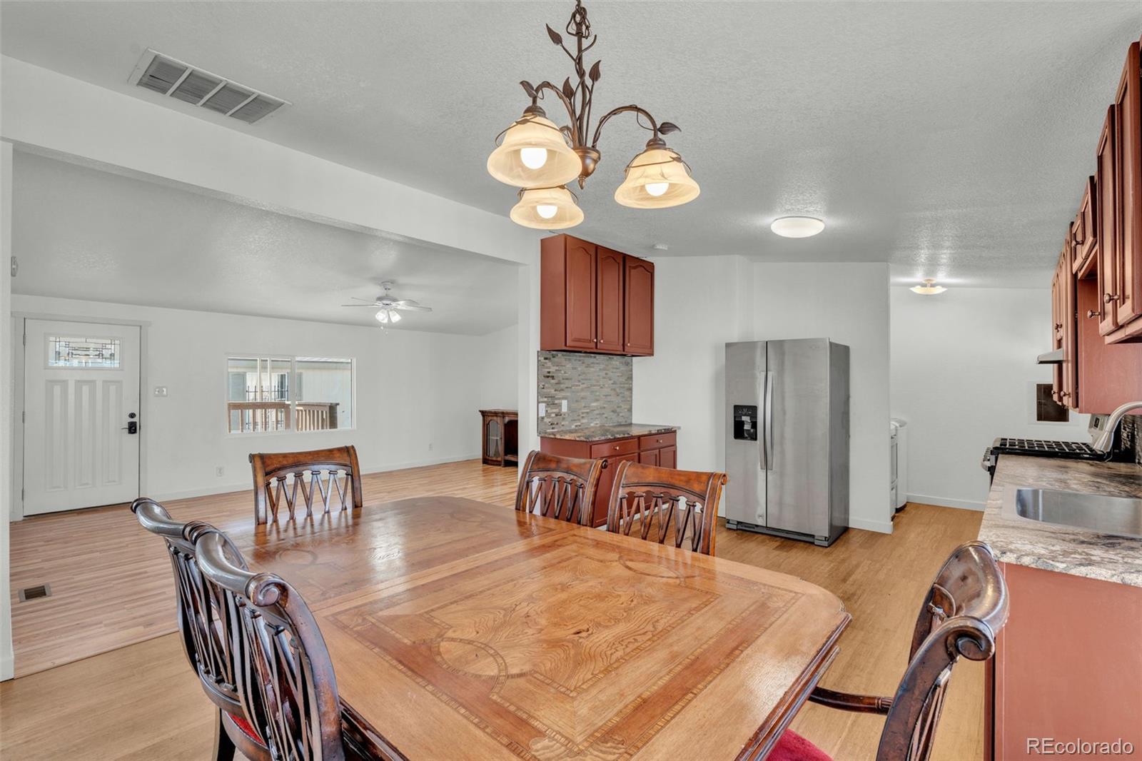 1095 Western Drive Colorado Springs CO 80915