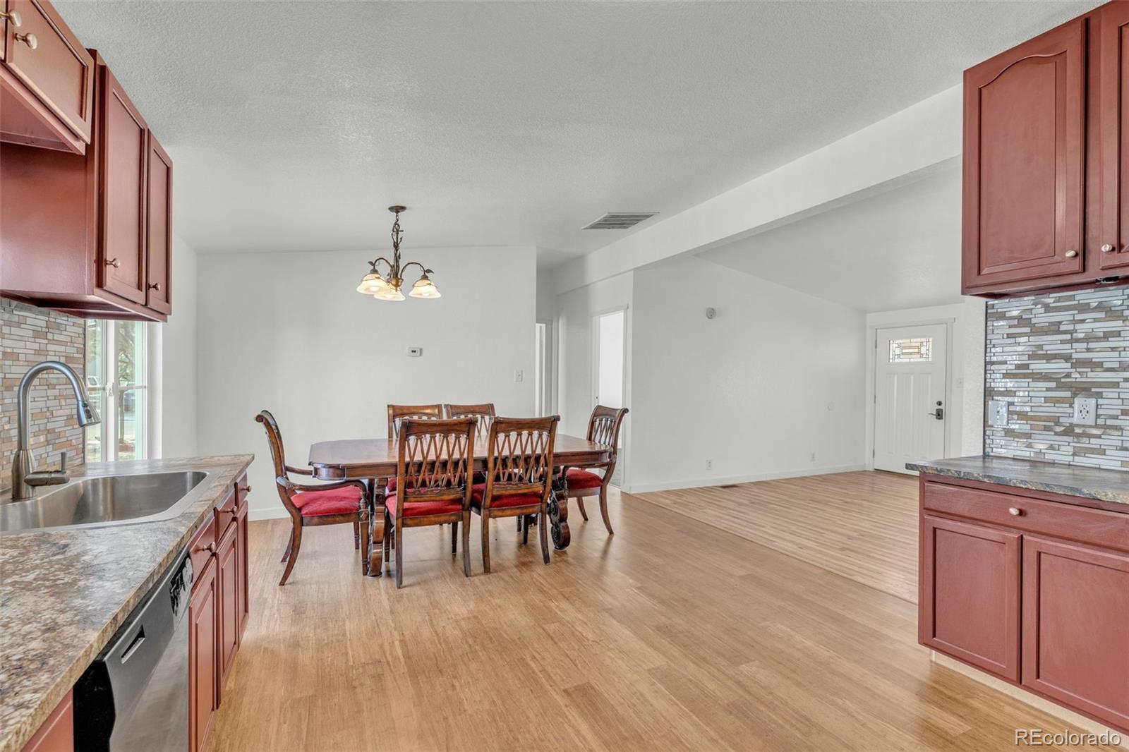 1095 Western Drive Colorado Springs CO 80915