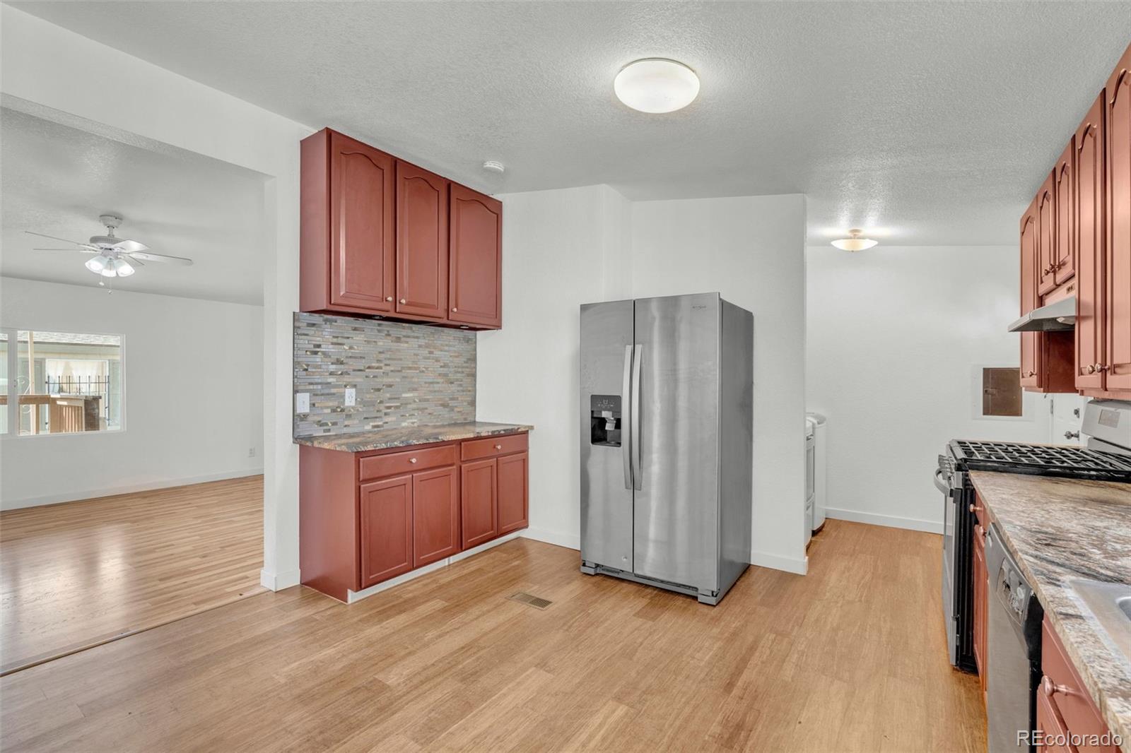 1095 Western Drive Colorado Springs CO 80915