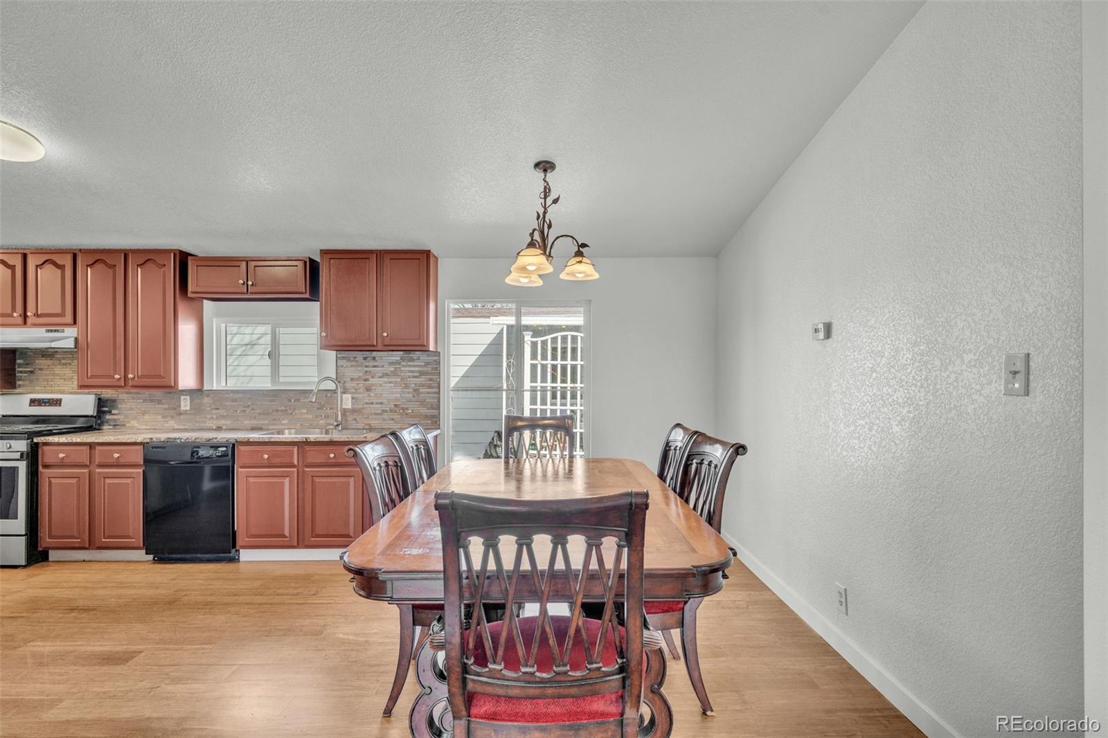 1095 Western Drive Colorado Springs CO 80915