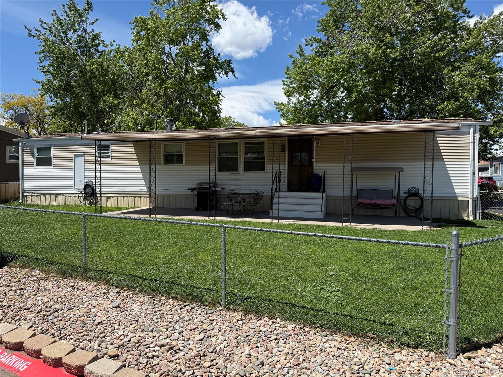 2930 Hawk Street Denver CO 80260