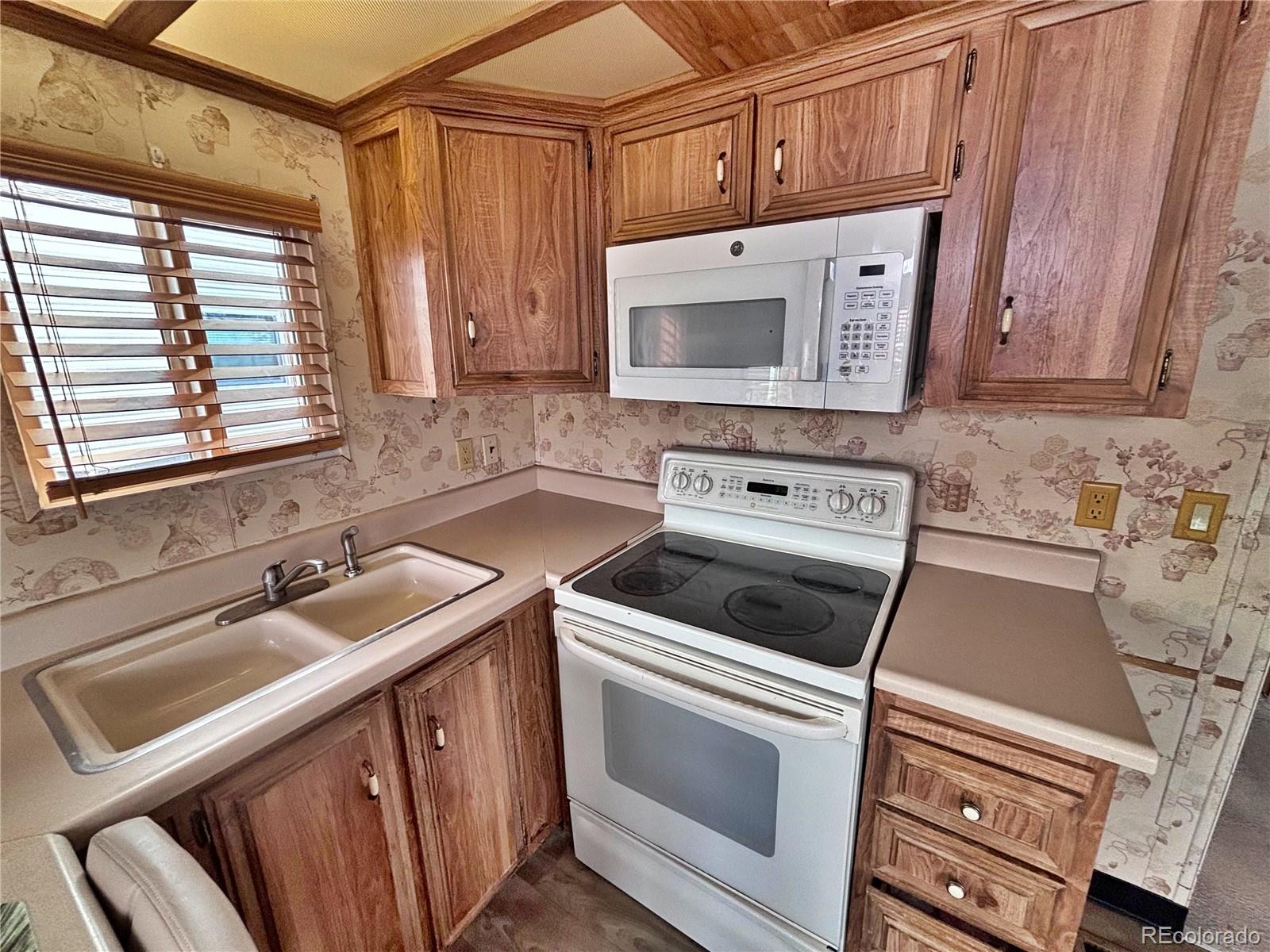 15680 E Colfax Avenue Aurora CO 80011