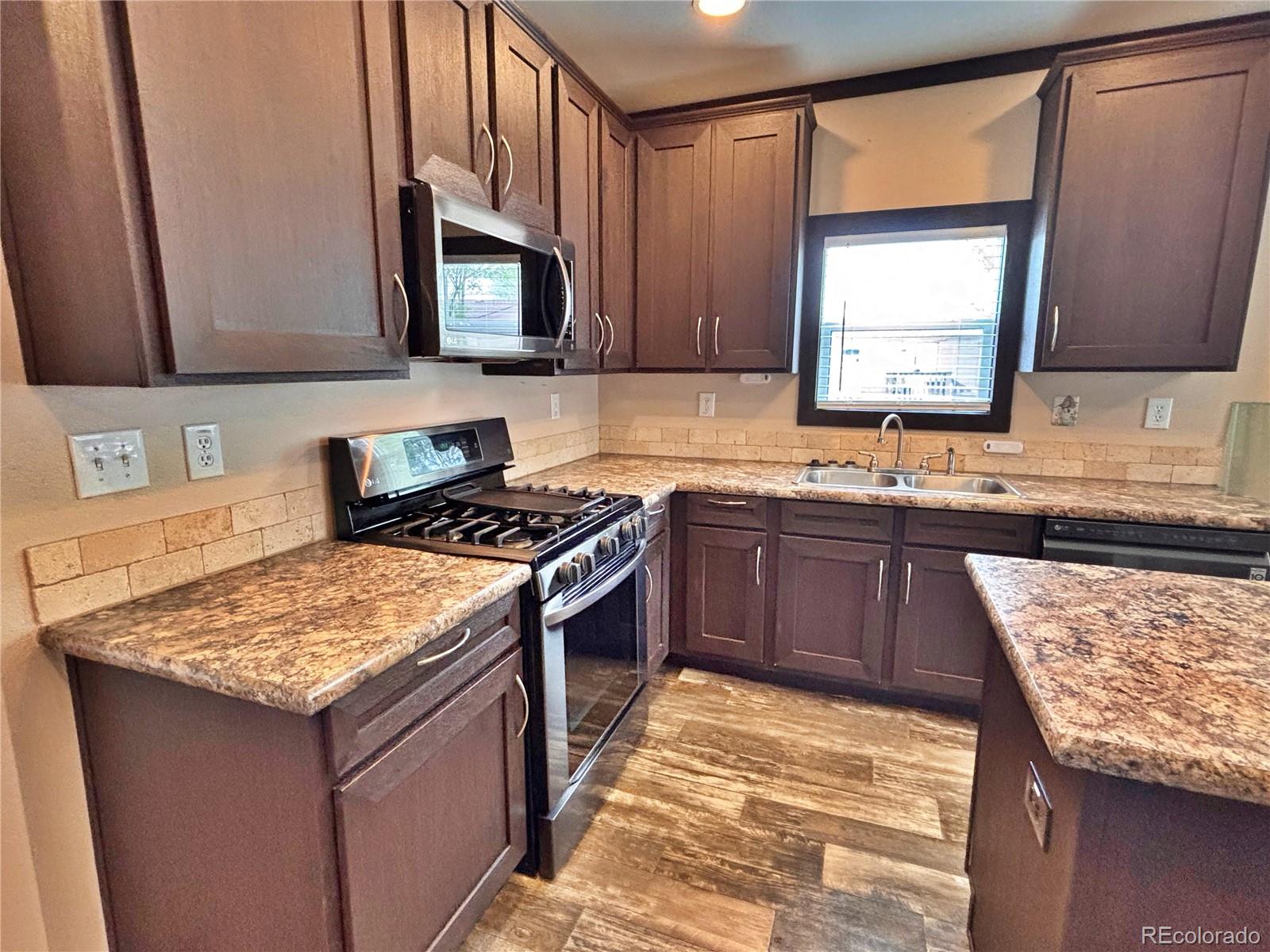 1095 Western Drive Colorado Springs CO 80915