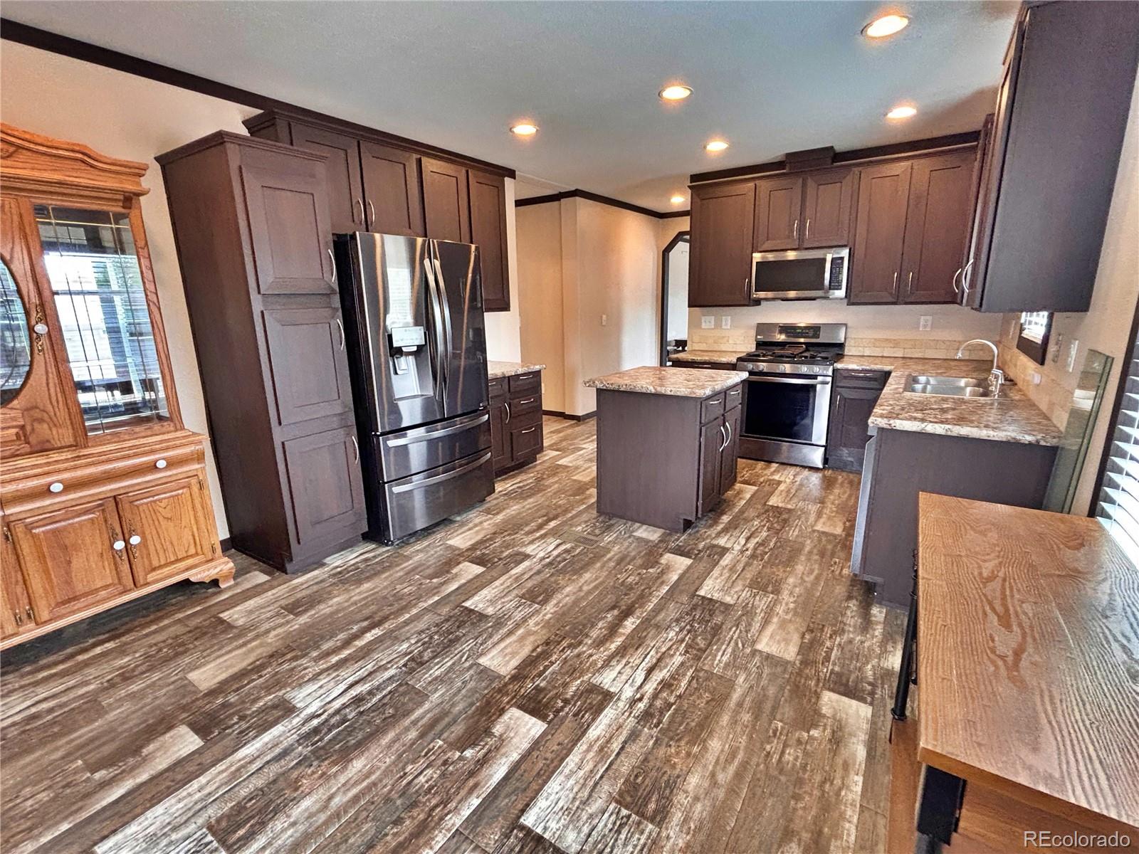 1095 Western Drive Colorado Springs CO 80915